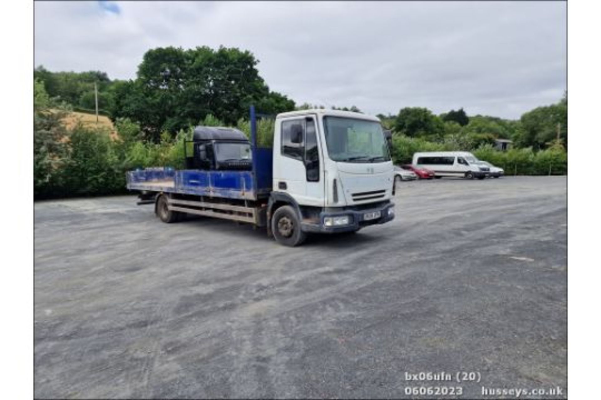 06/06 IVECO EUROCARGO - 5880cc 2dr Dropside (Orange, 595k) - Image 20 of 24