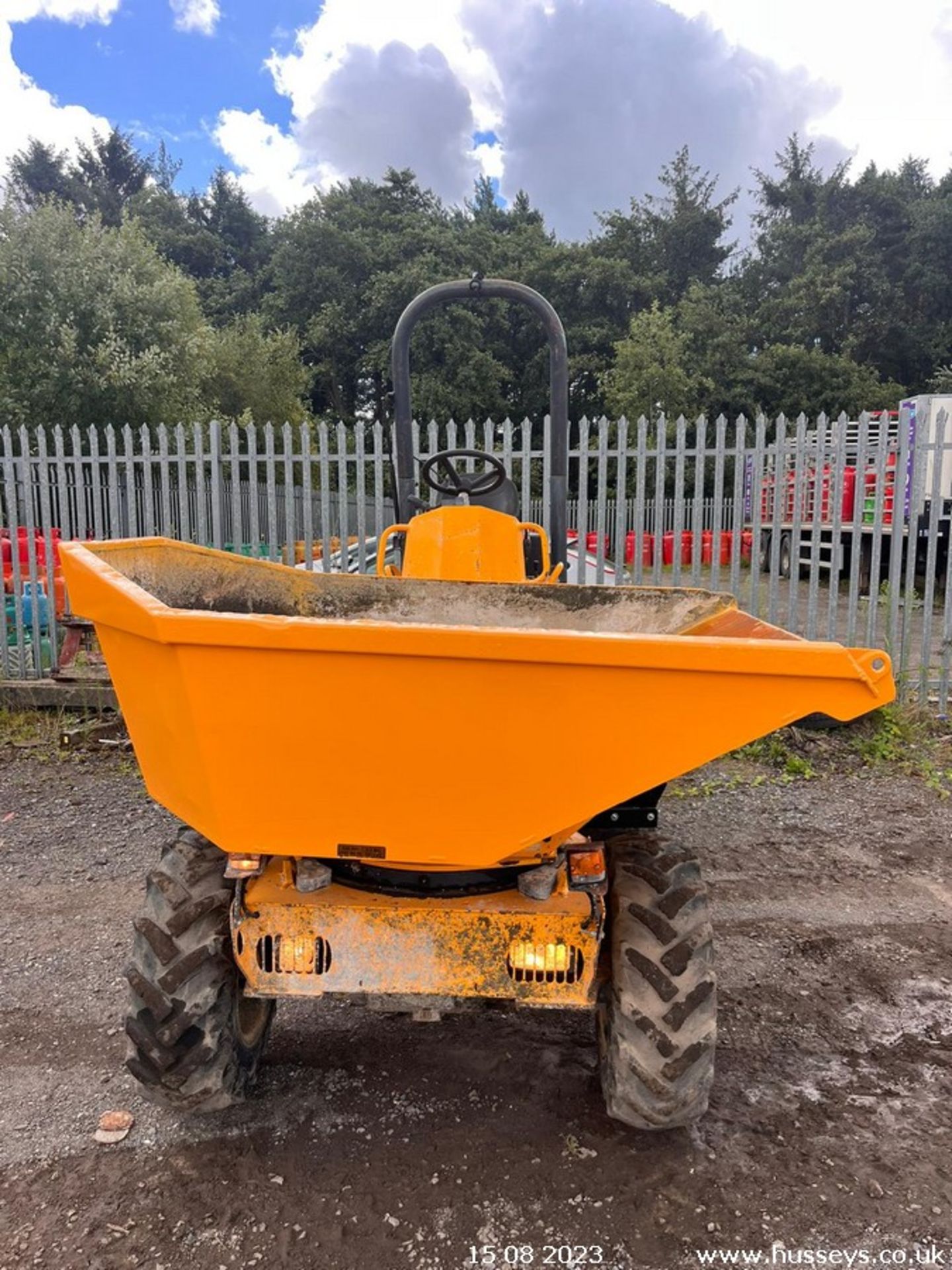 THWAITES 2 TON SWIVEL SKIP DUMPER 2014 ROAD REG 1442HRS YANMAR ENGINE MANUAL RDTS - Image 5 of 19