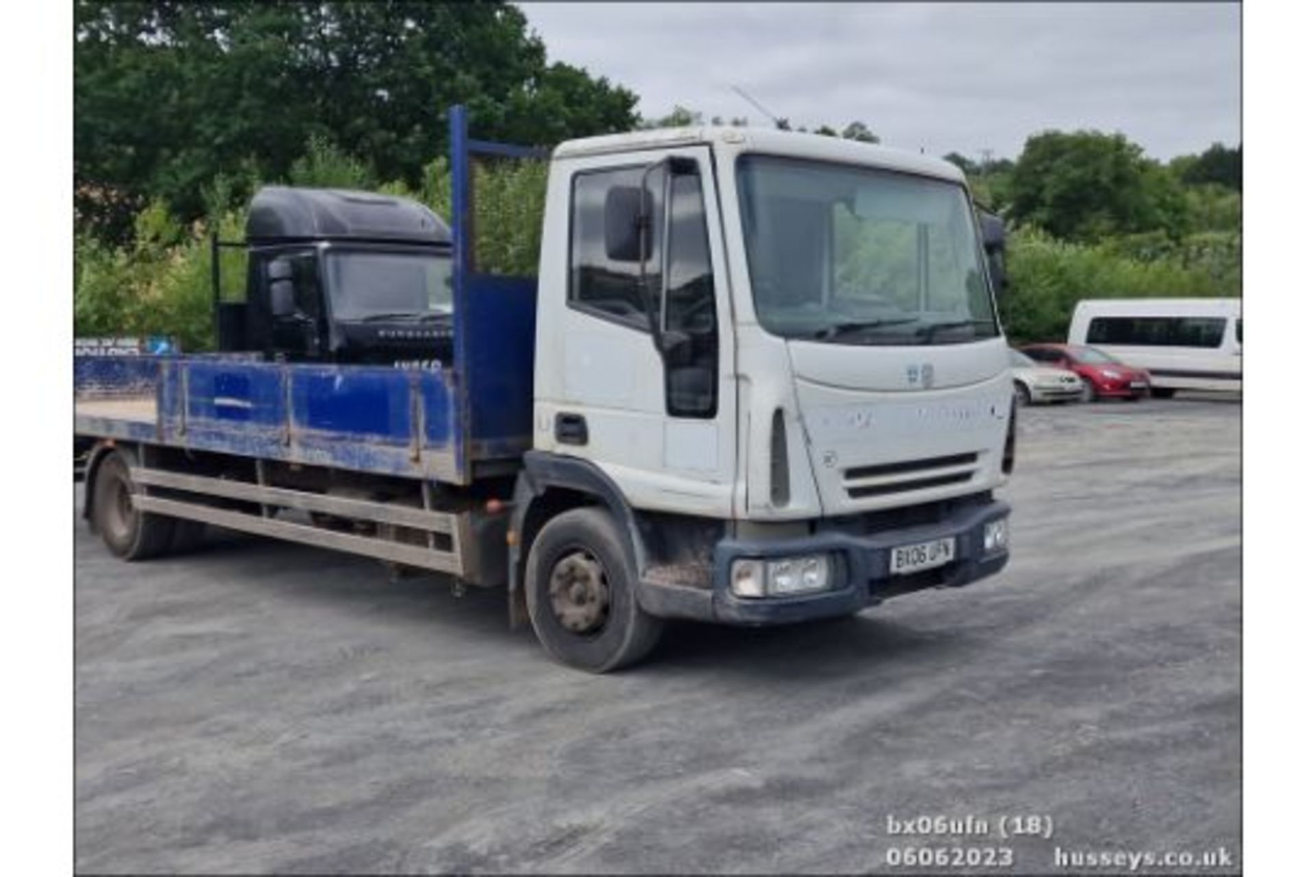 06/06 IVECO EUROCARGO - 5880cc 2dr Dropside (Orange, 595k) - Image 18 of 24