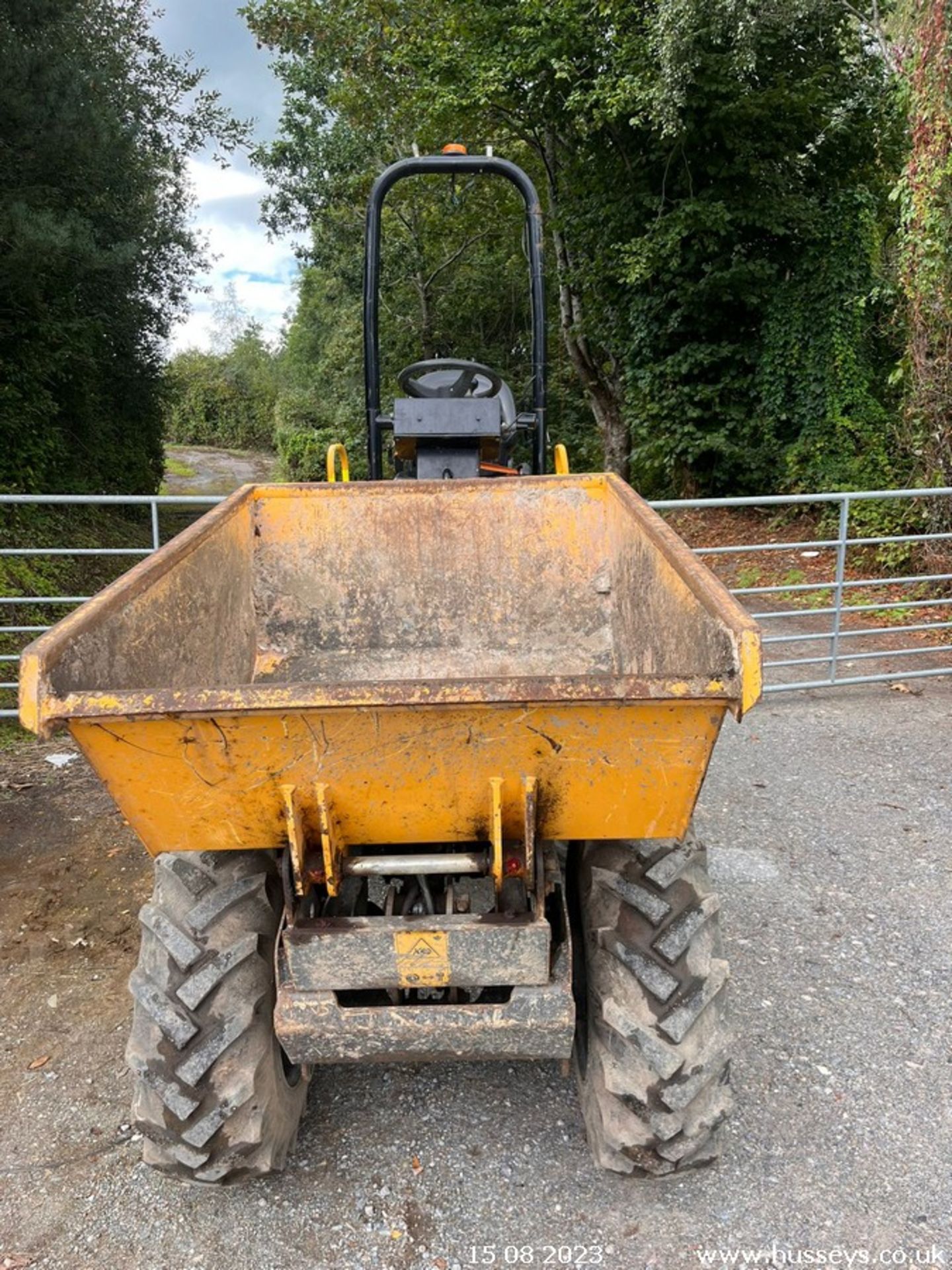 MECALAC 1 TON HI TIP DUMPER 2019 1076HRS HYDROSTATIC KUBOTA ENGINE RDT - Image 6 of 19