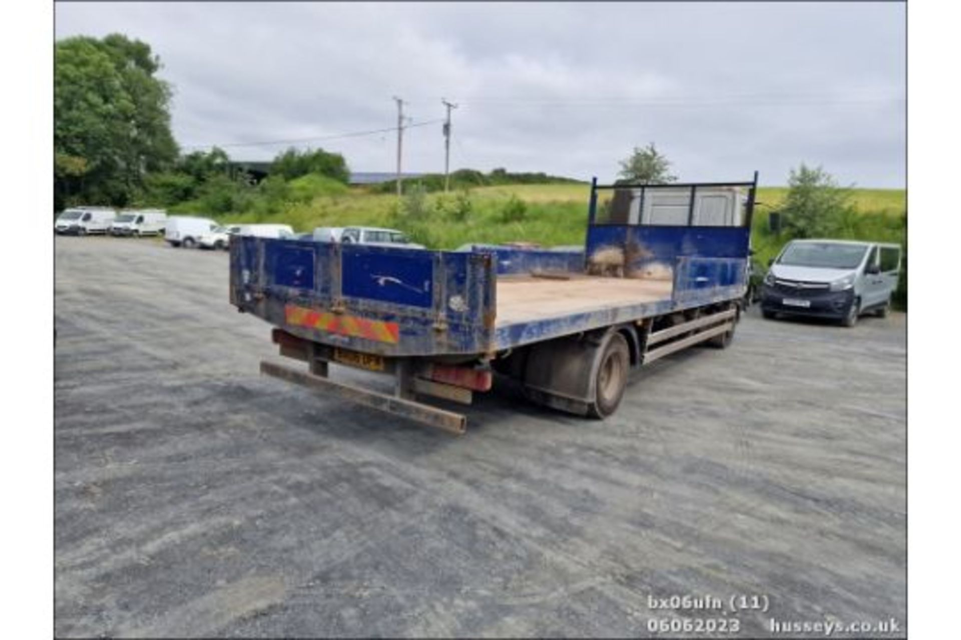 06/06 IVECO EUROCARGO - 5880cc 2dr Dropside (Orange, 595k) - Image 11 of 24