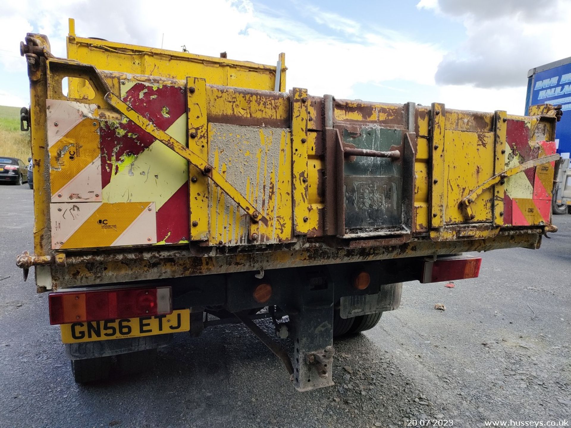 06/56 DAF TRUCKS FA LF45.150 - 3920cc 2dr Tipper (White/yellow) - Image 11 of 30