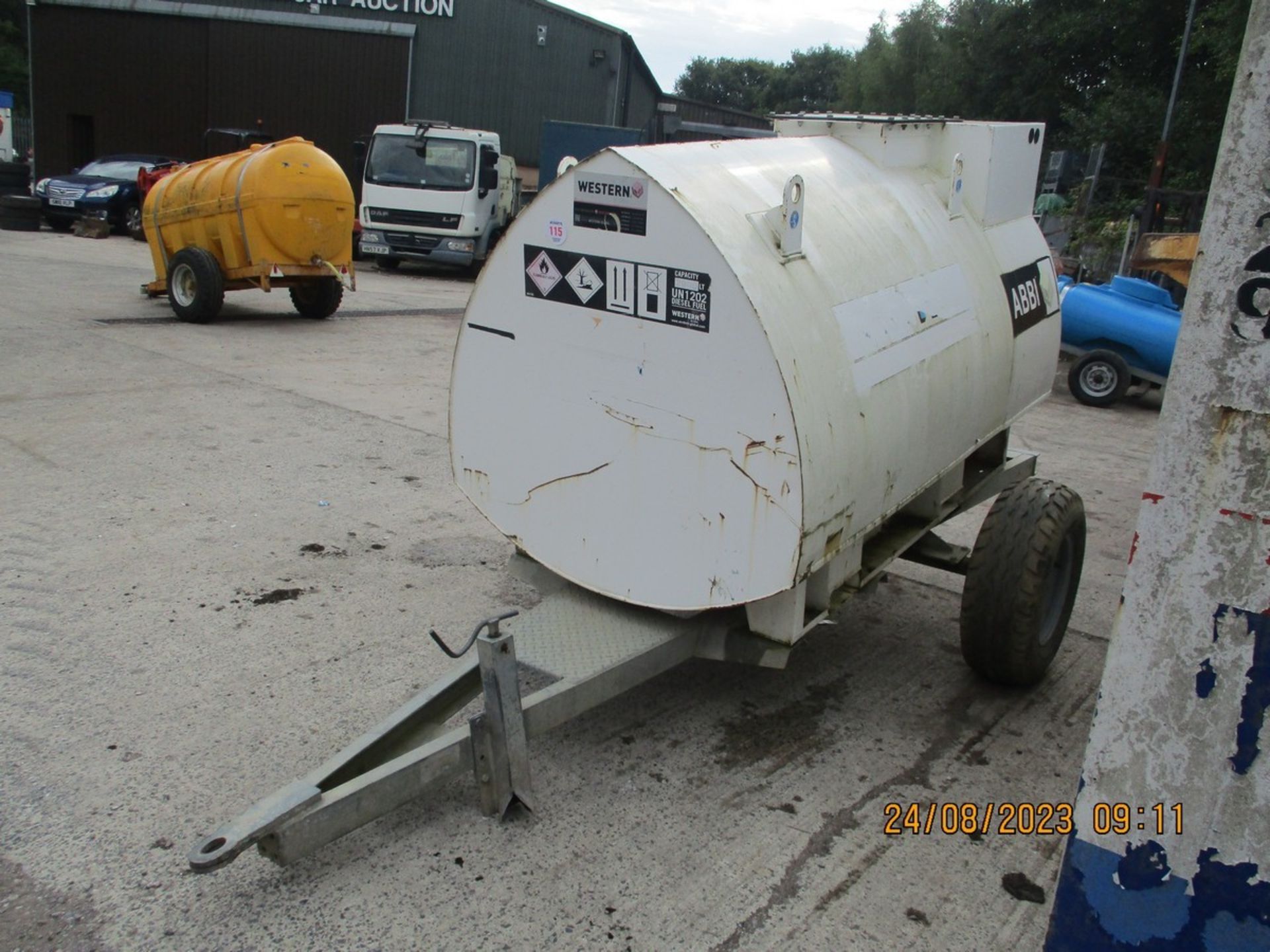 WESTERN 2000 LITRE DIESEL BOWSER - Image 3 of 6