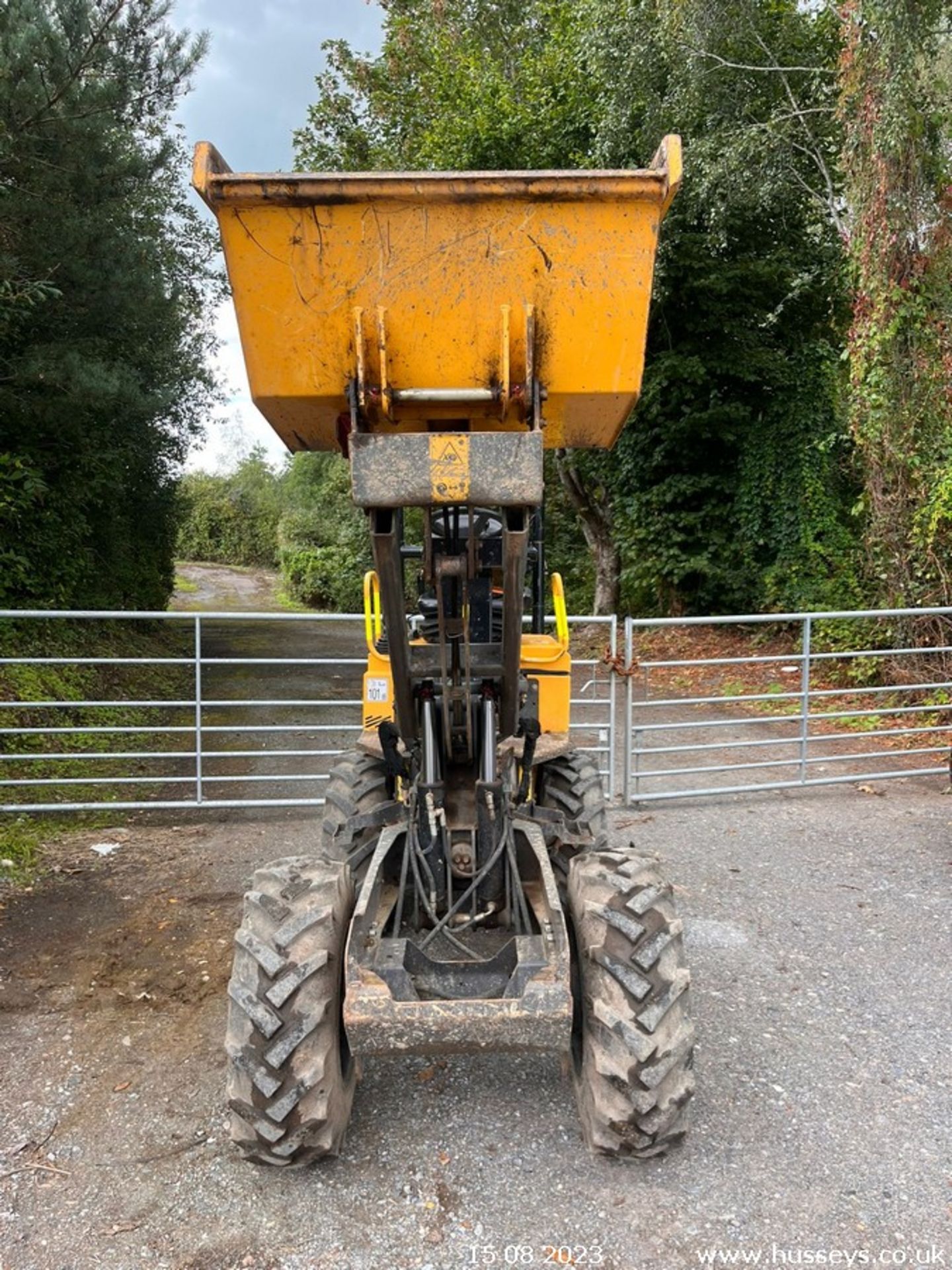 MECALAC 1 TON HI TIP DUMPER 2019 1076HRS HYDROSTATIC KUBOTA ENGINE RDT - Image 4 of 19