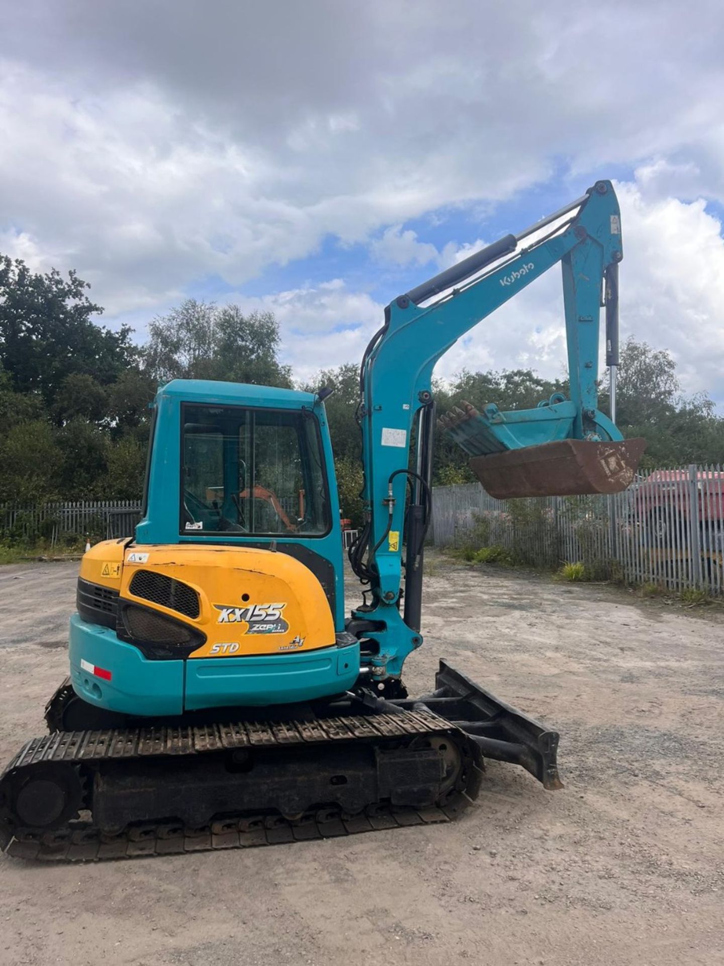 KUBOTA KX155 DIGGER C.W 2 BUCKETS RTD - Image 2 of 8