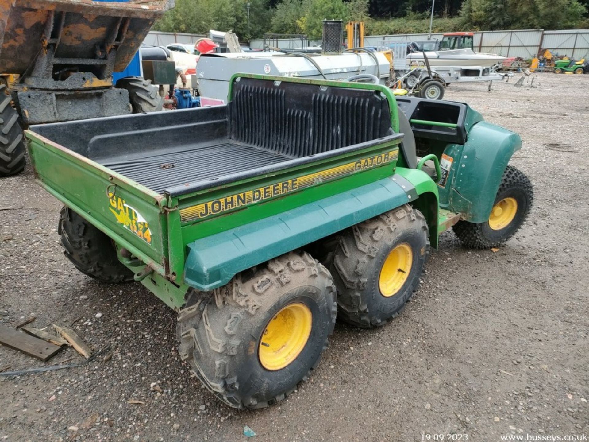 JOHN DEERE 6 WHEEL GATOR - Image 2 of 6