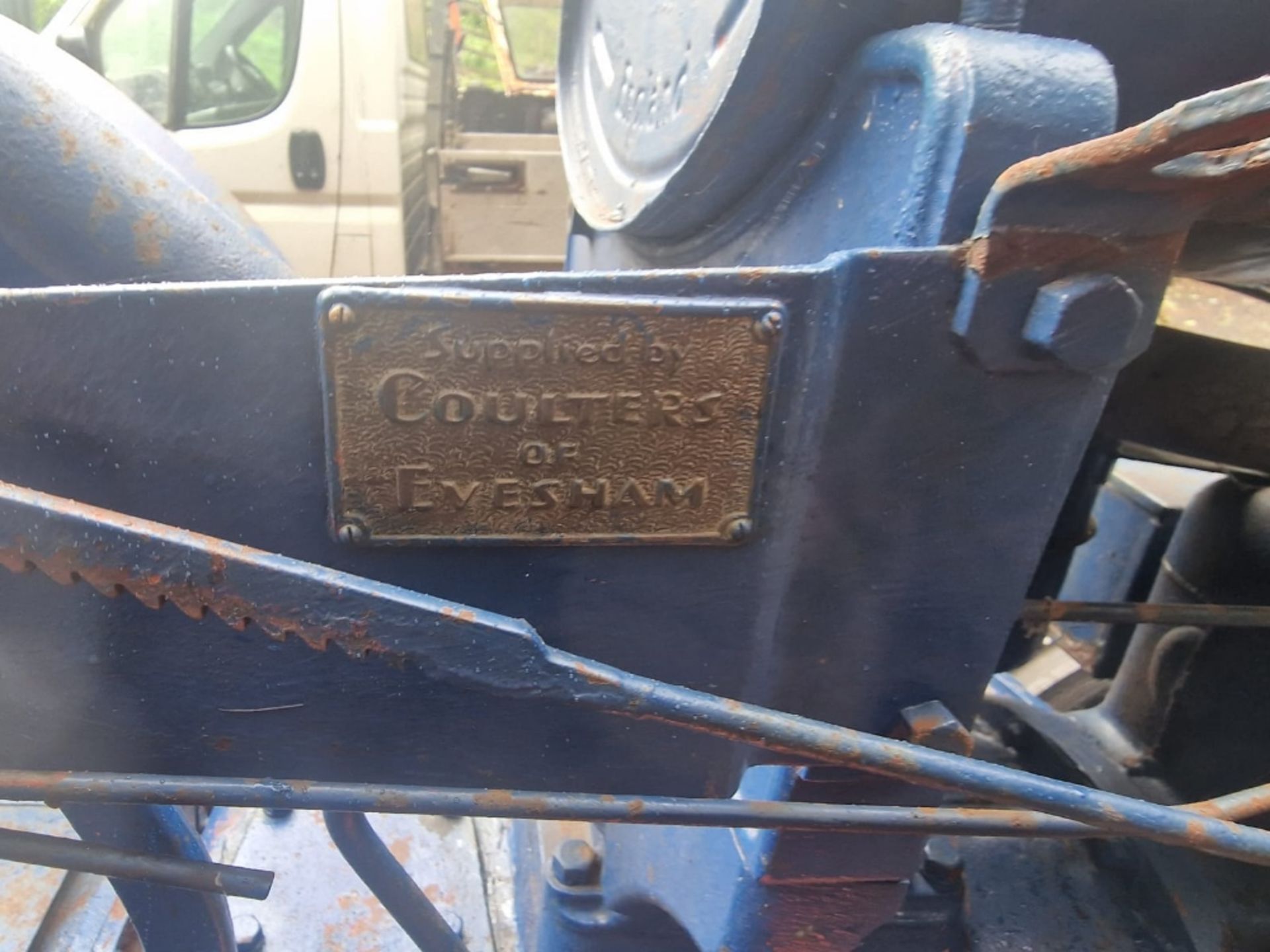 FORDSON E27N TRACTOR (NO CRACKS IN THE BLOCK WILL STARTS & DRIVES) - Image 10 of 10