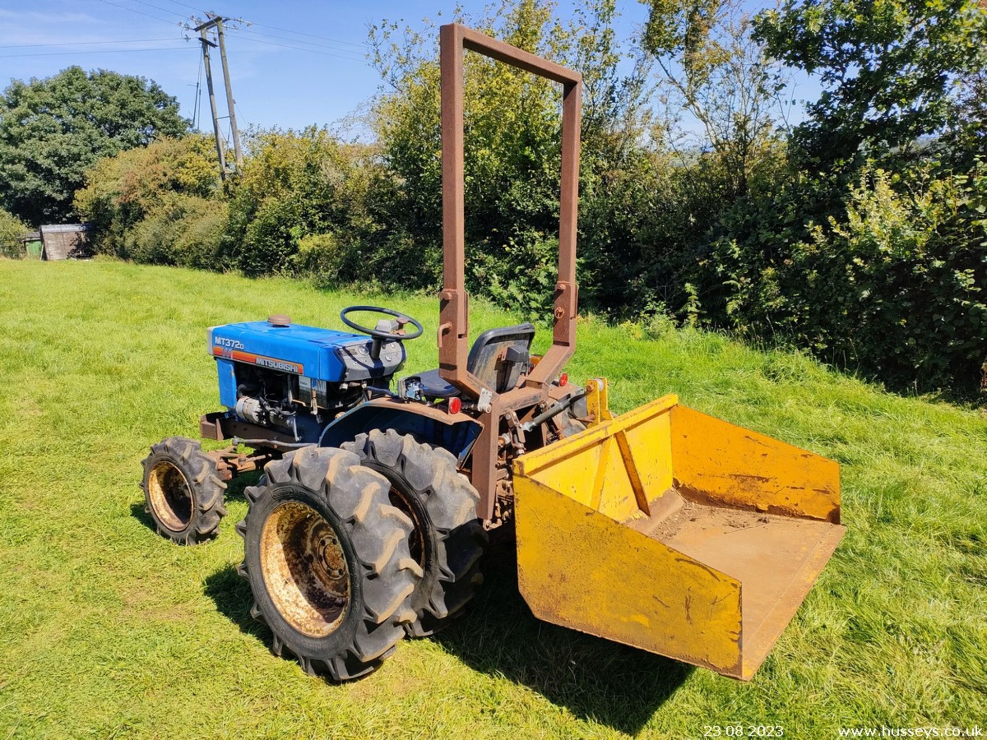 MITSUBISHI MT372D COMPACT TRACTOR C.W LINK BOX - Image 4 of 12