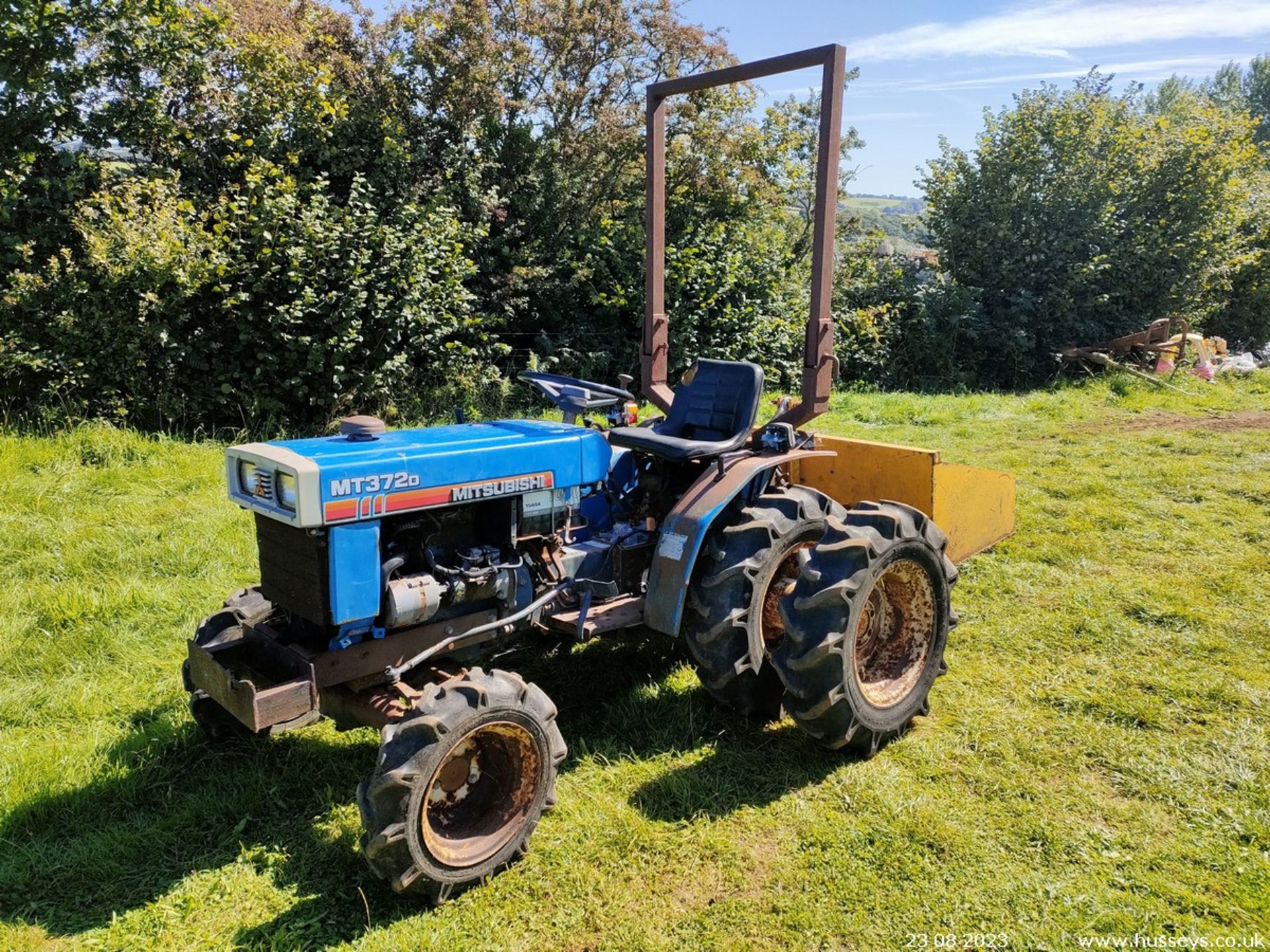 MITSUBISHI MT372D COMPACT TRACTOR C.W LINK BOX - Image 7 of 12