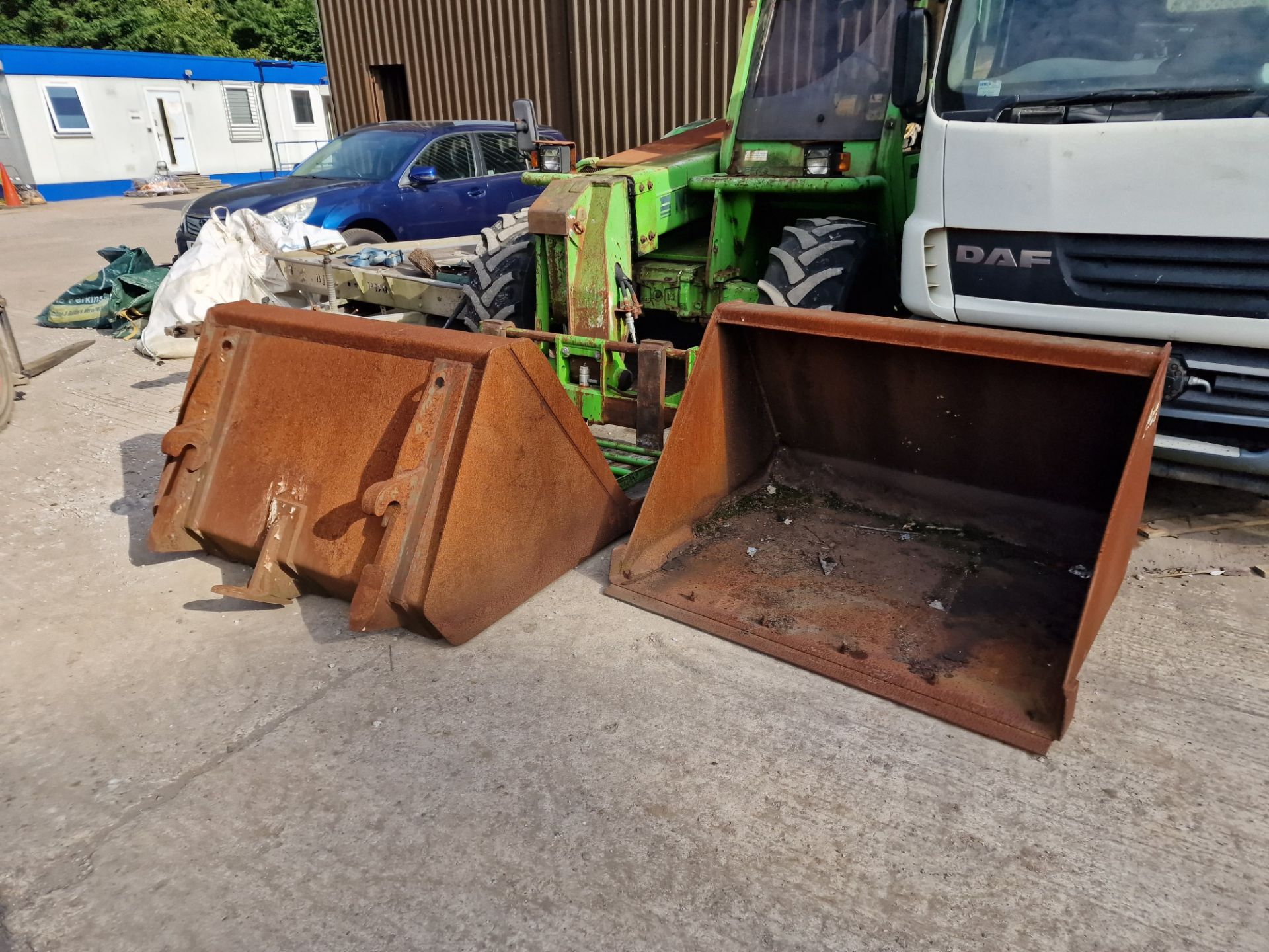 MERLO P287EVT TELEHANDLER & 2 BUCKETS. HOUR CLOCK & FUEL GAUGE U/S - Image 4 of 47