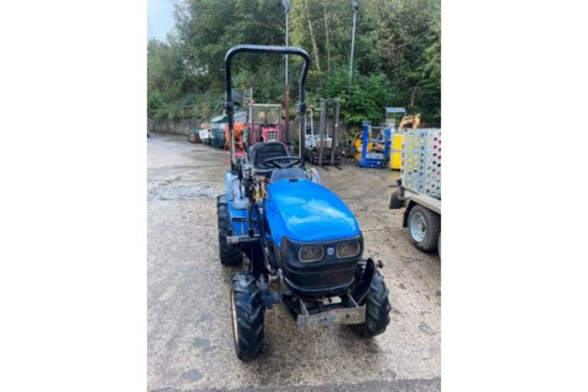 NEW HOLLAND TC21D COMPACT TRACTOR - Image 7 of 21