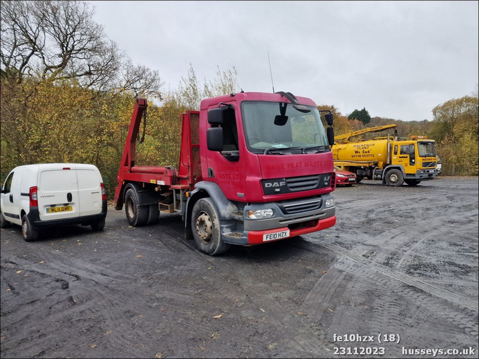 10/10 DAF TRUCKS LF SKIP LORRY - 6692cc 2dr (Red) - Image 2 of 22