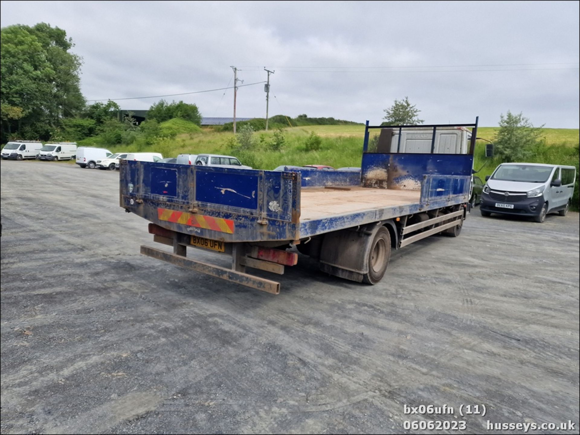 06/06 IVECO EUROCARGO - 5880cc 2dr Dropside (Orange, 595k) - Image 23 of 24