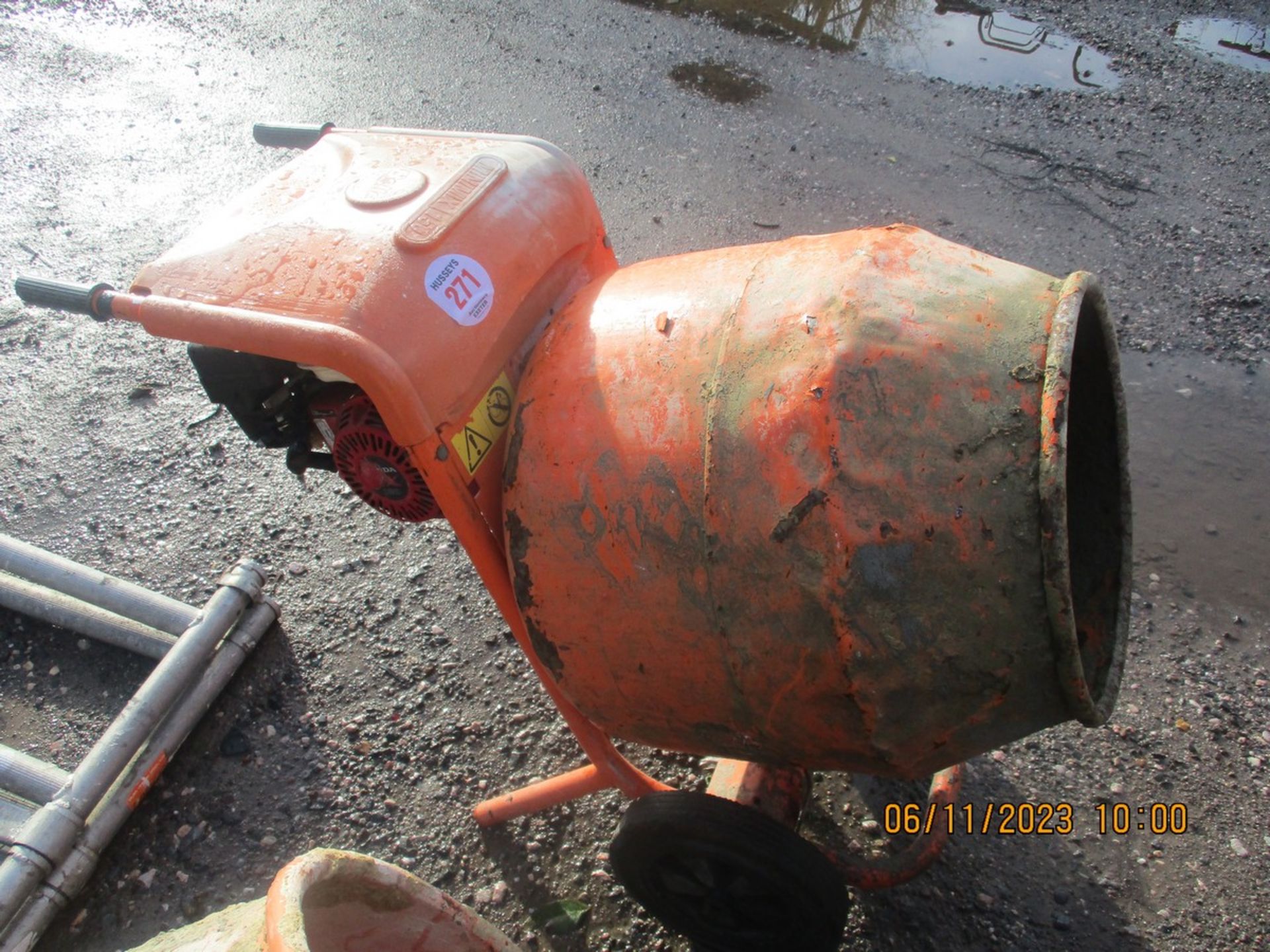 BELLE PETROL MIXER (TESTED WORKING IN OCTOBER)