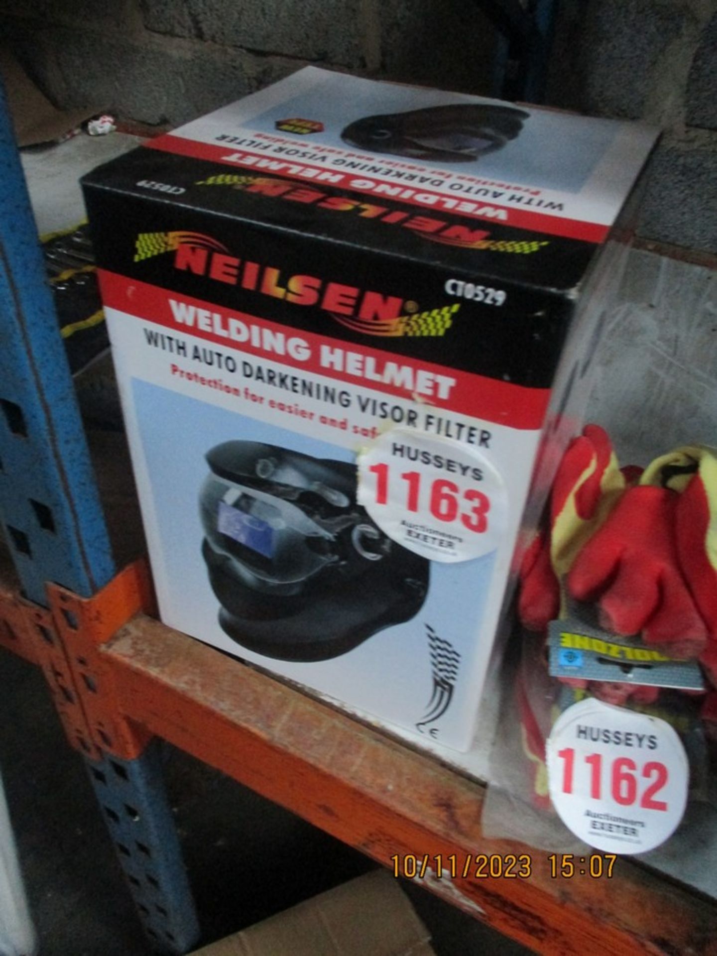 WELDING HELMET