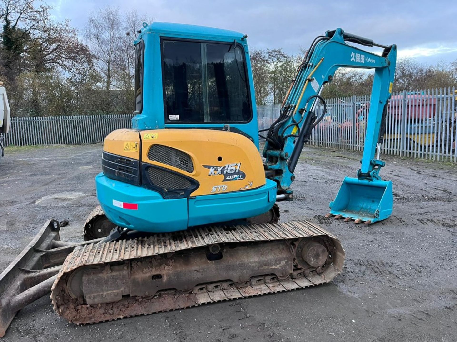 KUBOTA KX161 DIGGER 2015 ON THE PLATE HARD TO START POSSIBLE STARTER ISSUES - Image 2 of 13