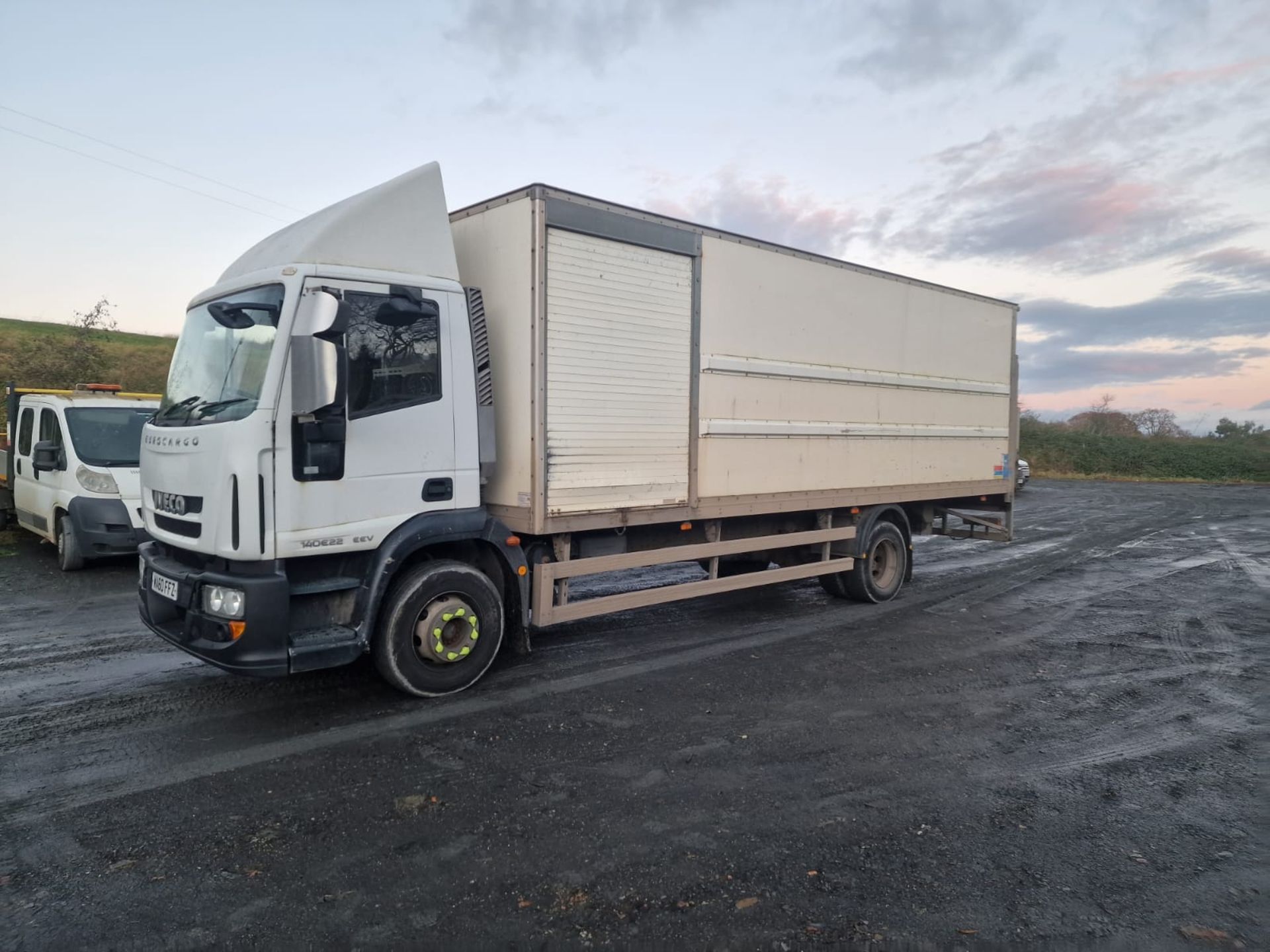 10/60 IVECO EUROCARGO (MY 2008) - 5880cc 2dr Lorry (White) - Image 2 of 8