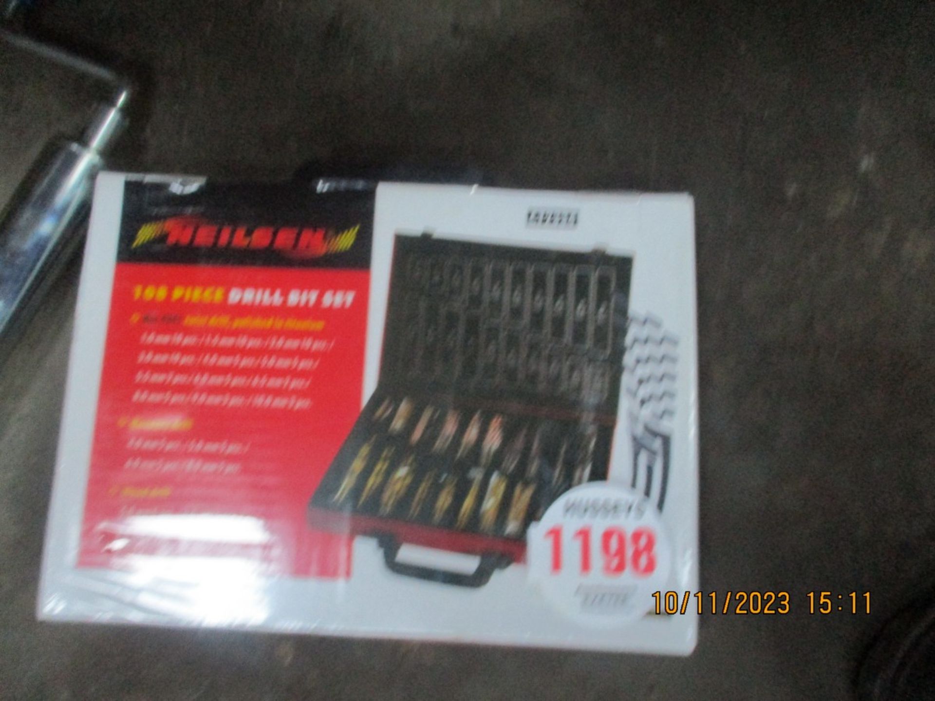 DRILL BIT SET