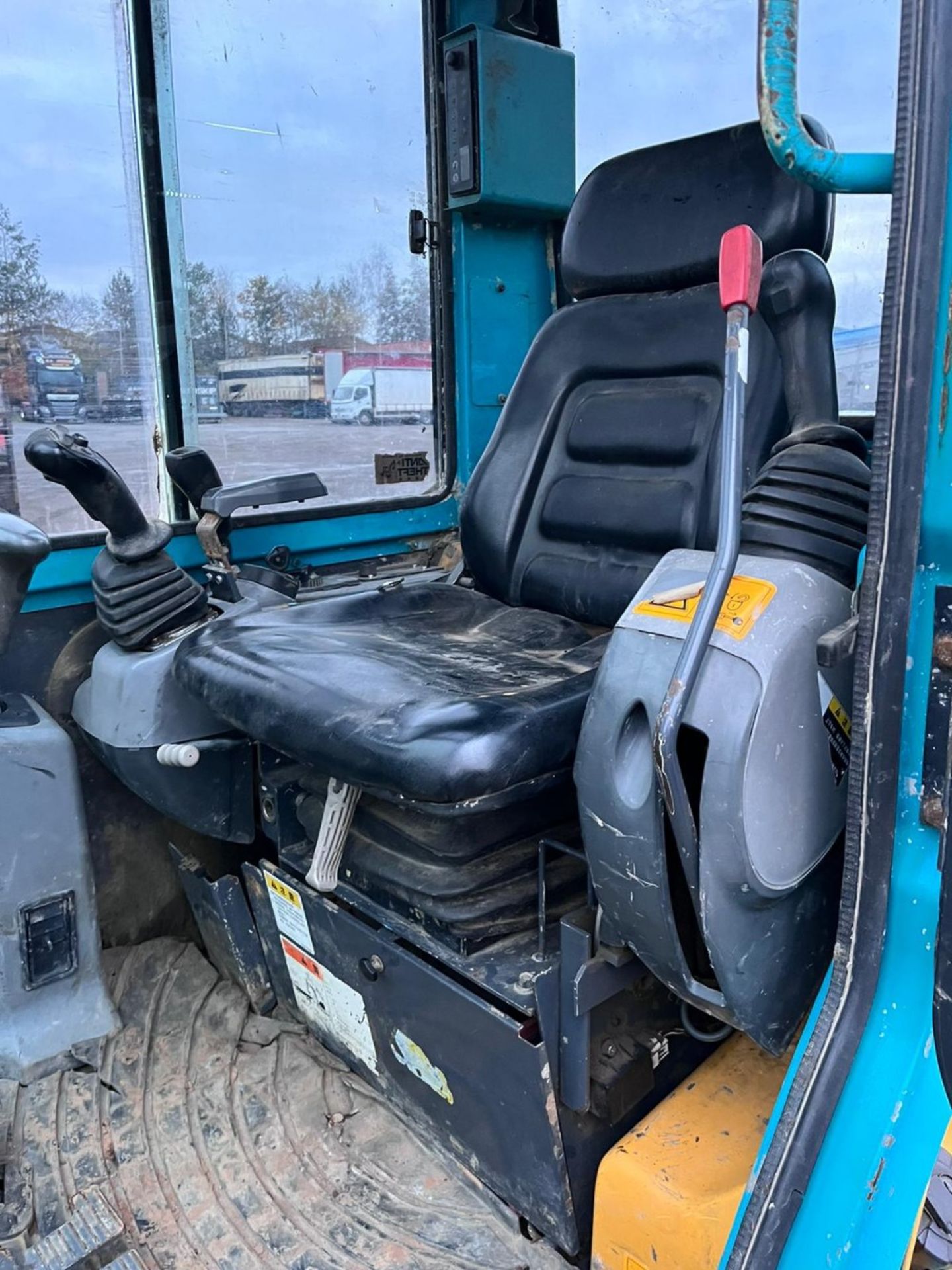 KUBOTA KX161 DIGGER 2015 ON THE PLATE HARD TO START POSSIBLE STARTER ISSUES - Image 6 of 13