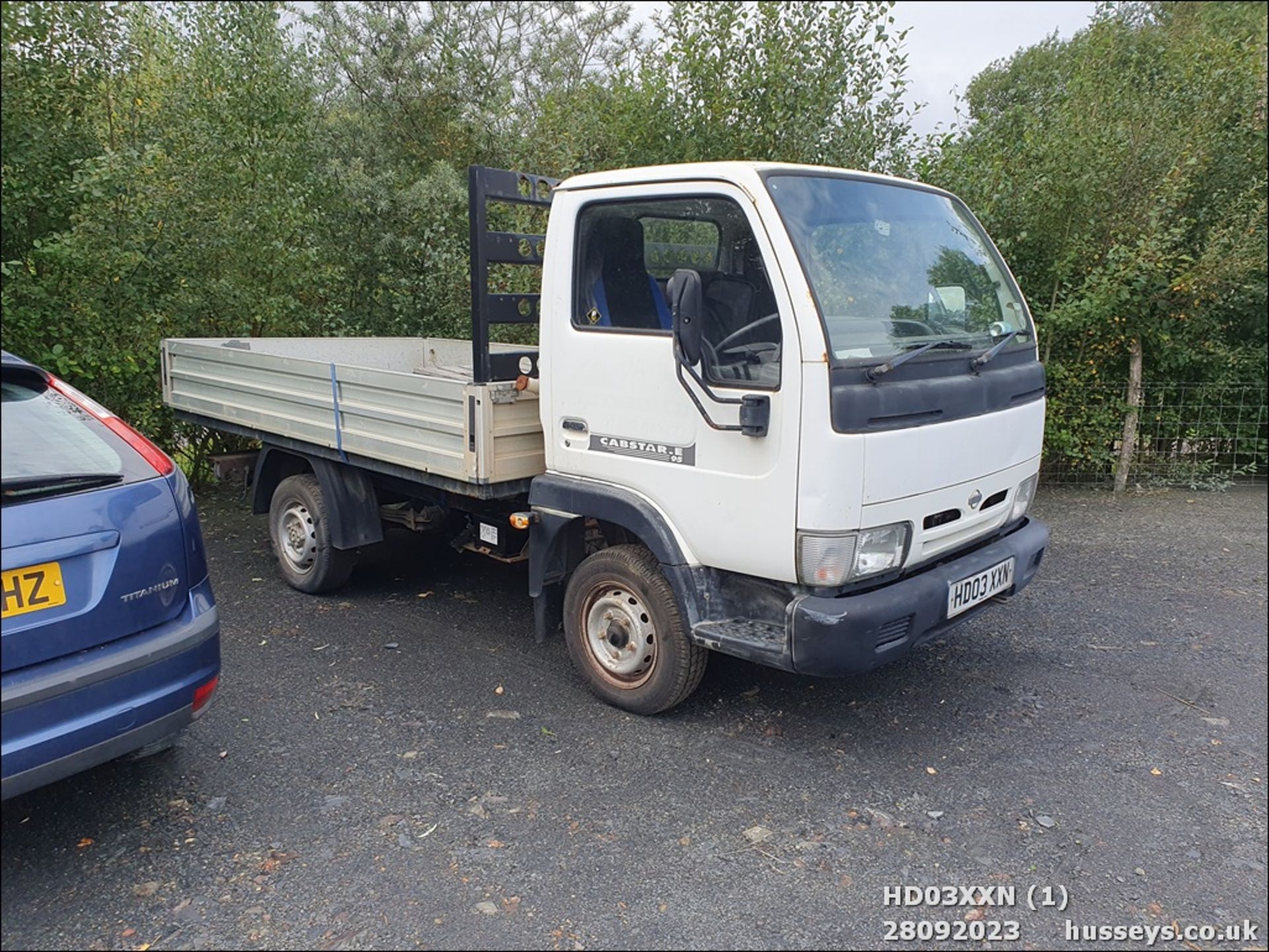 03/03 NISSAN CABSTAR E95 SWB - 2664cc 2dr Pickup (White) - Image 2 of 31