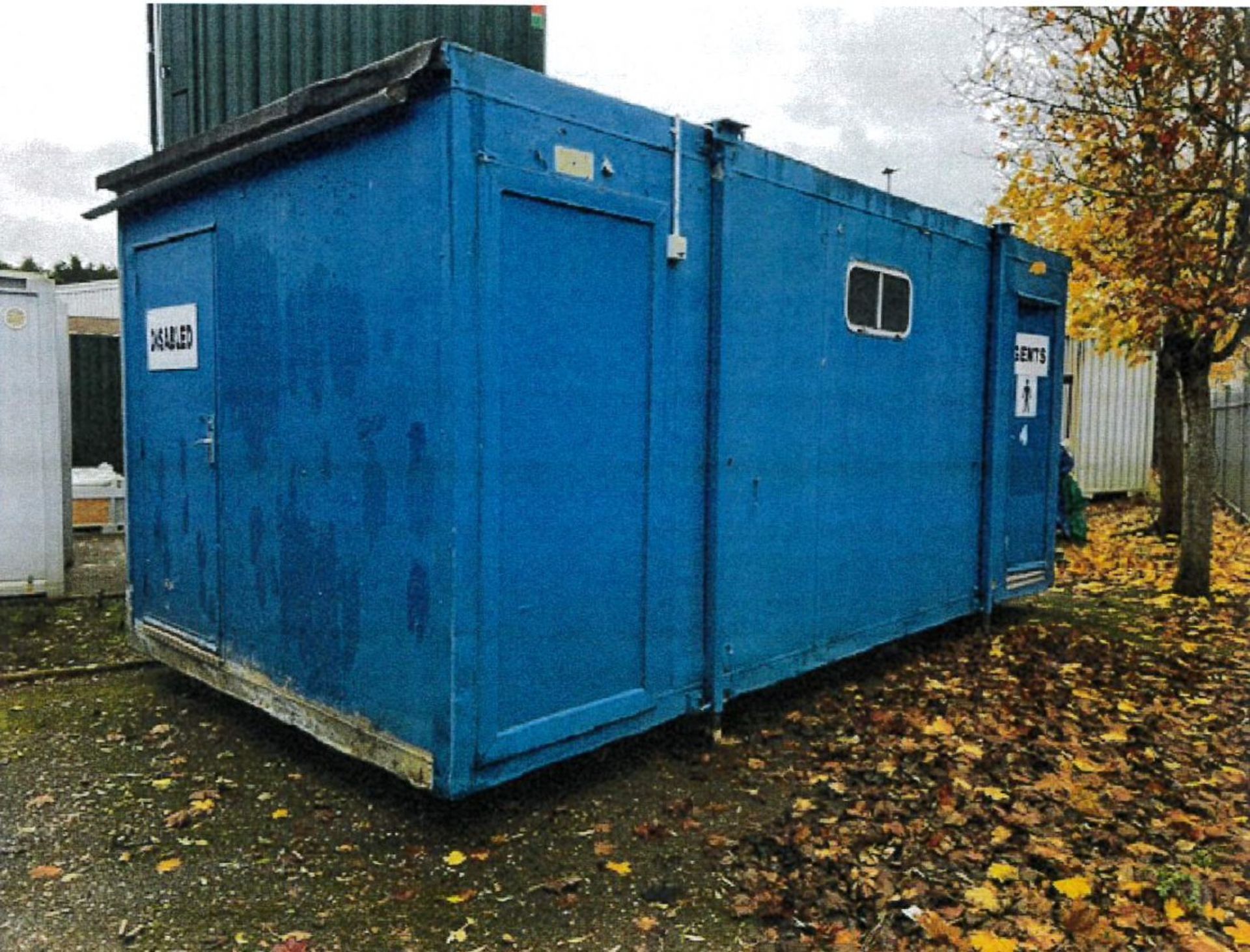 20' x 9' GENTS & DISABLED TOILET. 3 H/BASINS, 3 URINALS SOLD OFFSITE