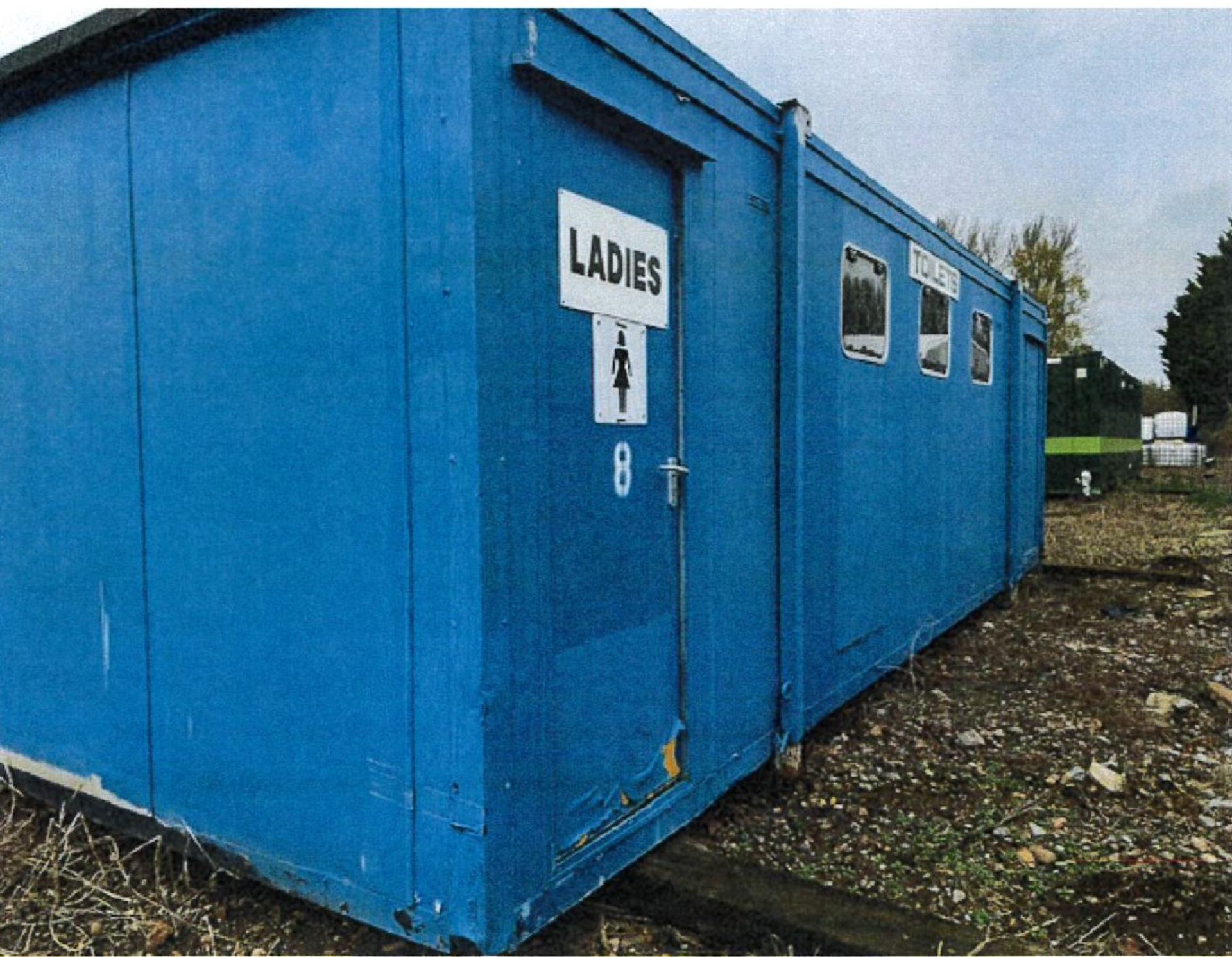 28' X 9' LADIES TOILET. 4 CUBICLES, 4 HANDBASINS. CUPBOARD FOR CLEANING GEAR. SOLD OFFSITE