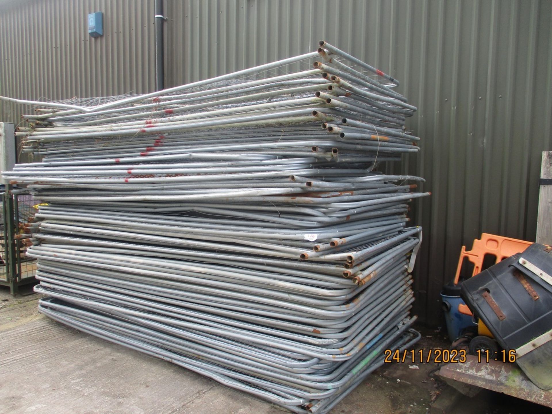 APPROX 80 HERRAS FENCE PANELS