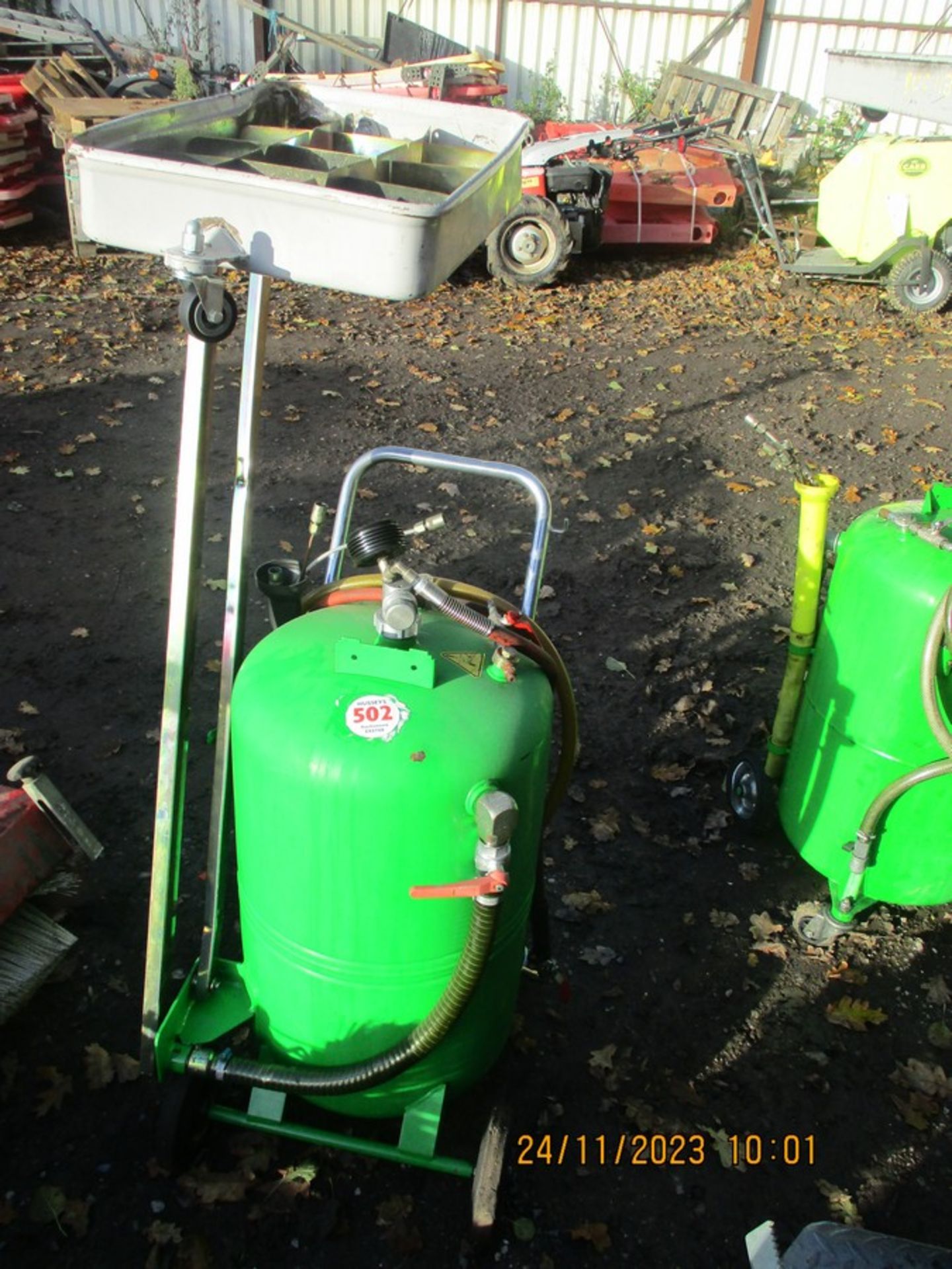 WHEELED OIL TANK