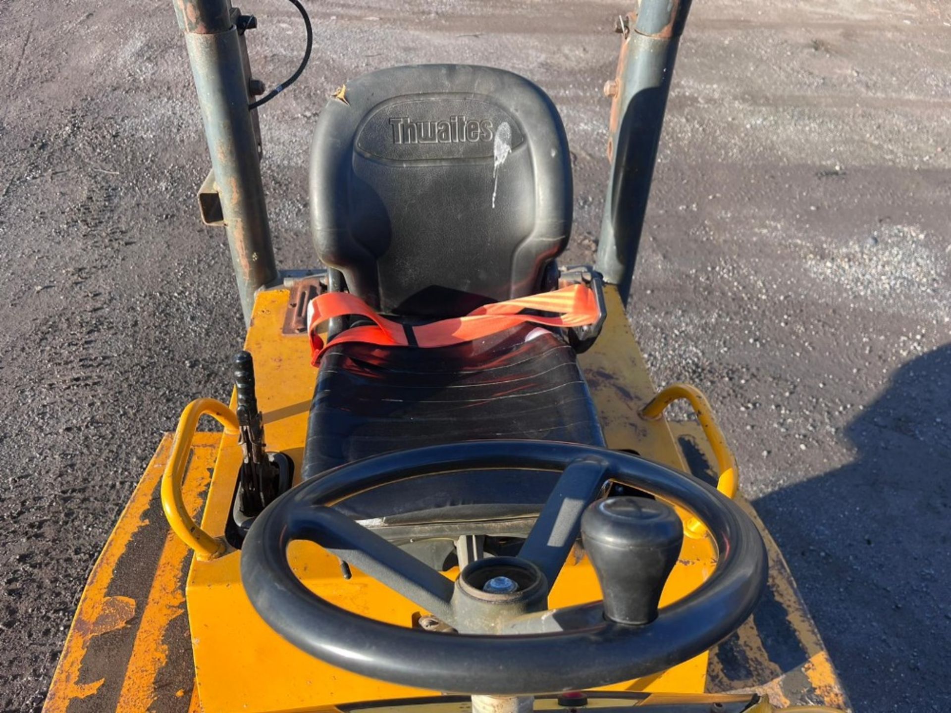 THWAITES 3 TON DUMPER YANMAR ENGINE MANUAL FOLDING ROPS RDT 2011 - Image 8 of 11