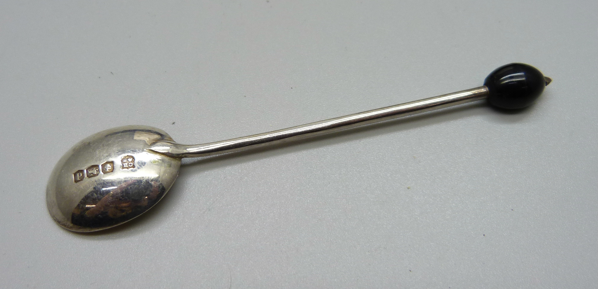 A set of six silver coffee bean spoons, Sheffield 1921, 50g - Image 3 of 3