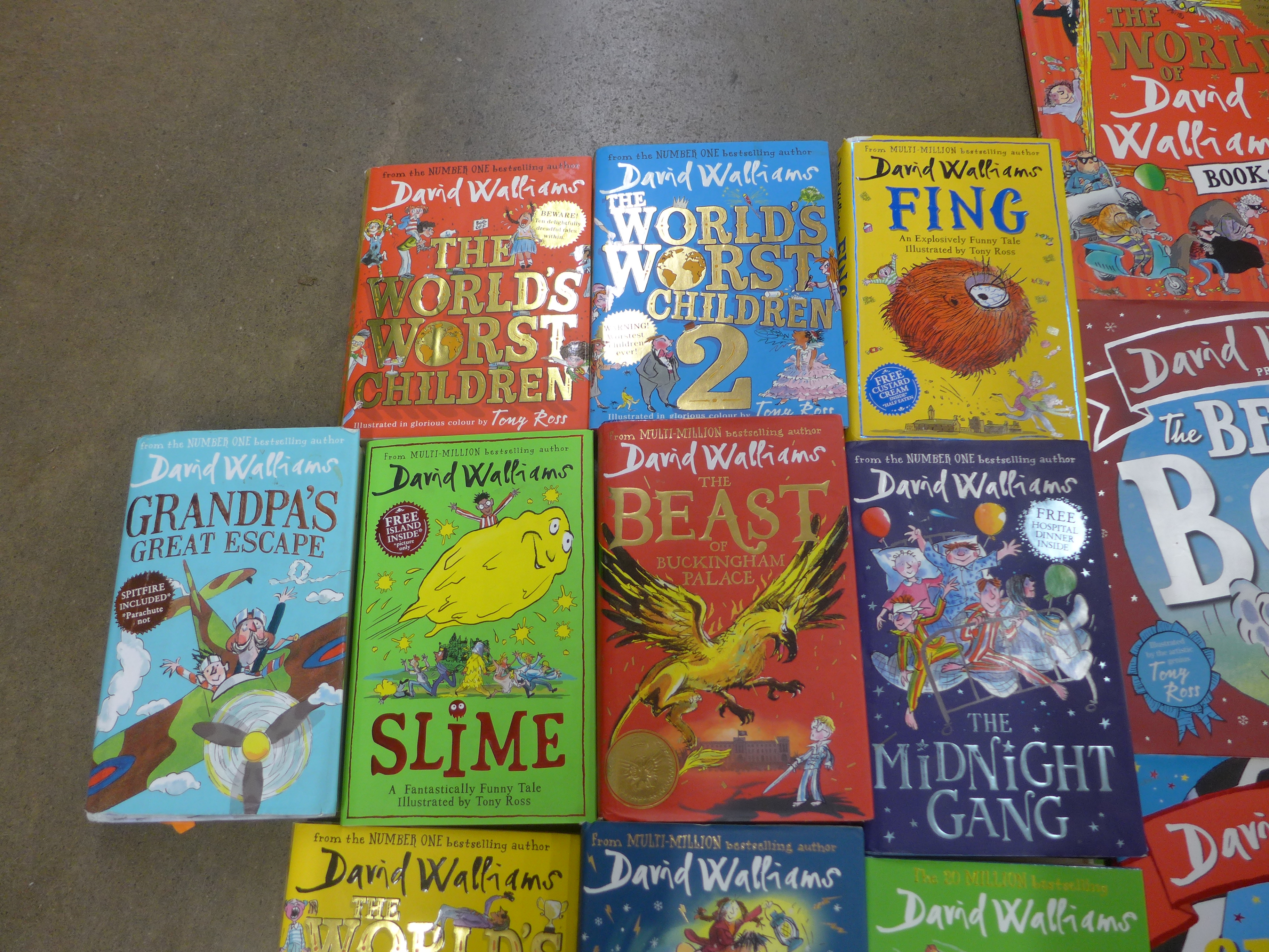 A collection of David Walliams books (16) **PLEASE NOTE THIS LOT IS NOT ELIGIBLE FOR POSTING AND - Image 3 of 4