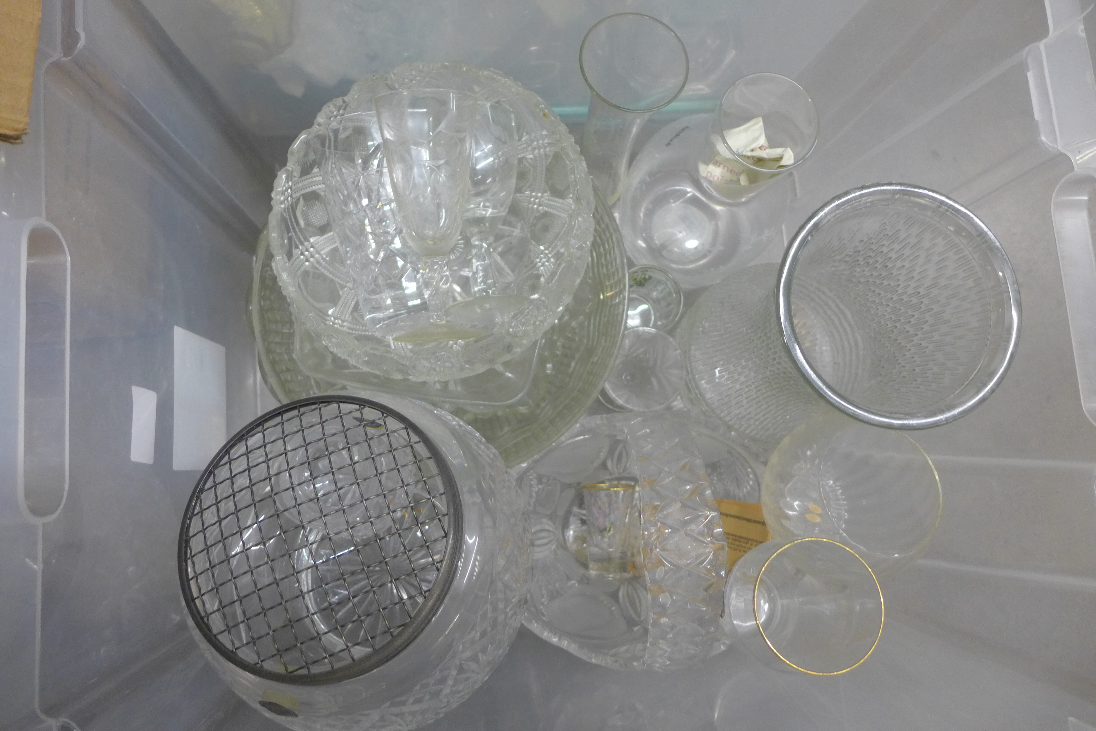 Three boxes of mixed glass **PLEASE NOTE THIS LOT IS NOT ELIGIBLE FOR POSTING AND PACKING** - Image 2 of 3