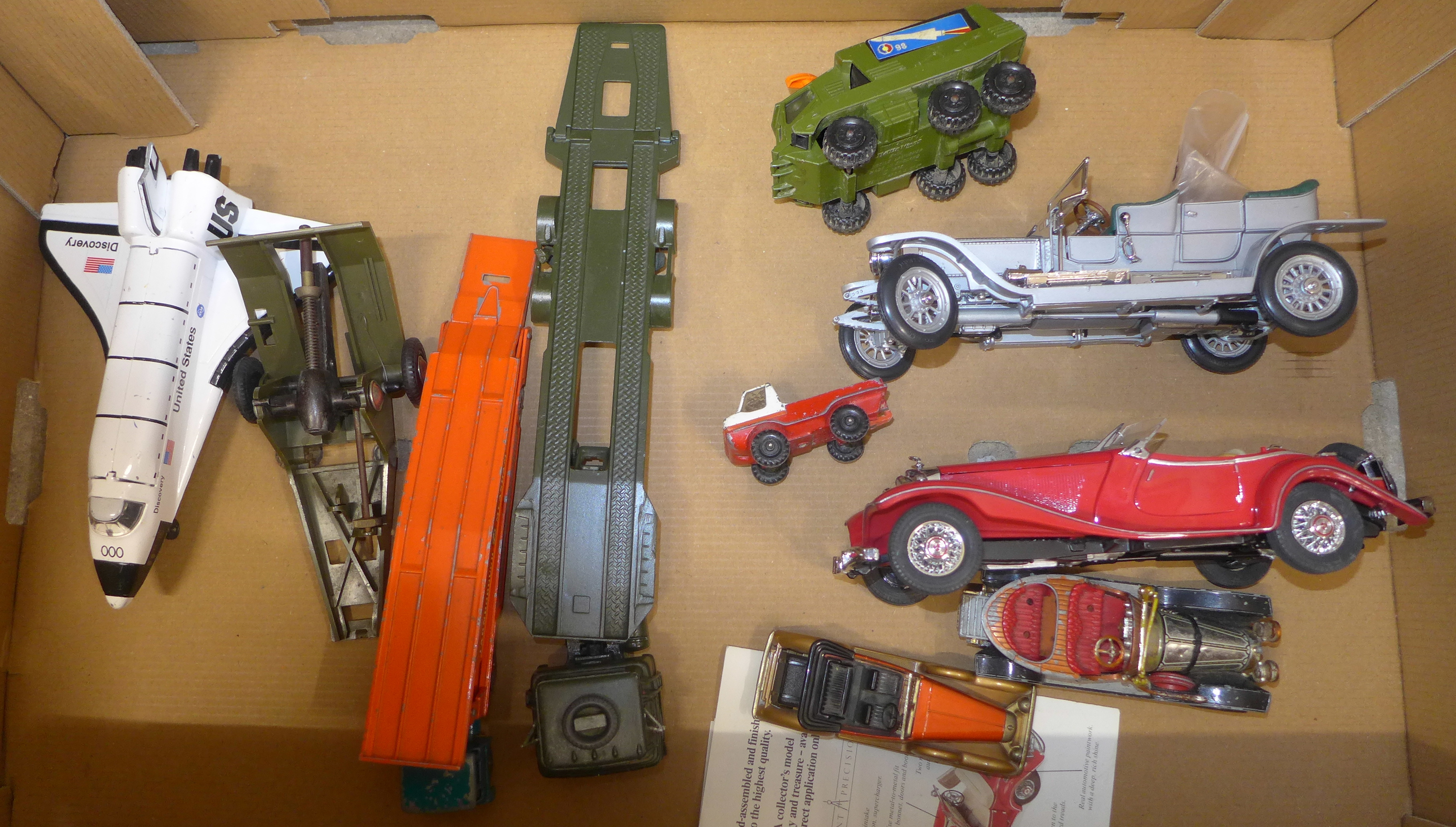 Model vehicles including Corgi, Matchbox and two Franklin Mint (one with loose lamps)