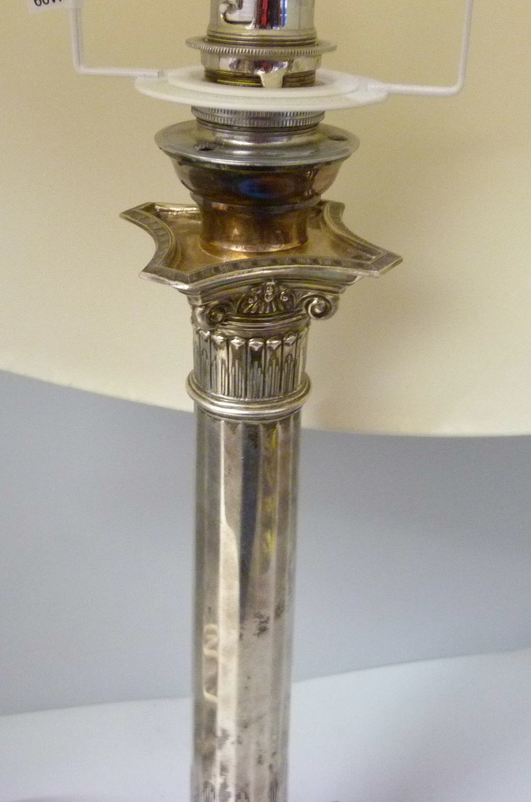 A silver candlestick lamp, Sheffield 1923 - Image 4 of 6