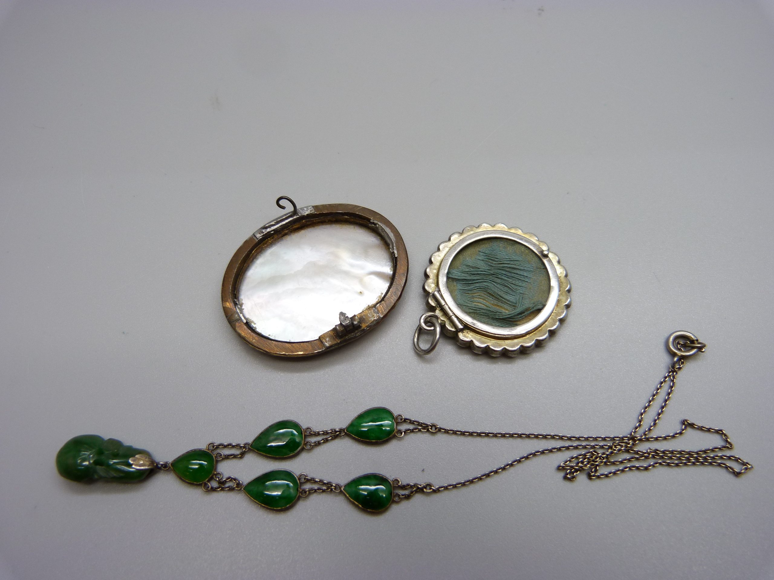 A jade set necklace, a picture pendant and a brooch lacking pin, a/f - Image 4 of 4