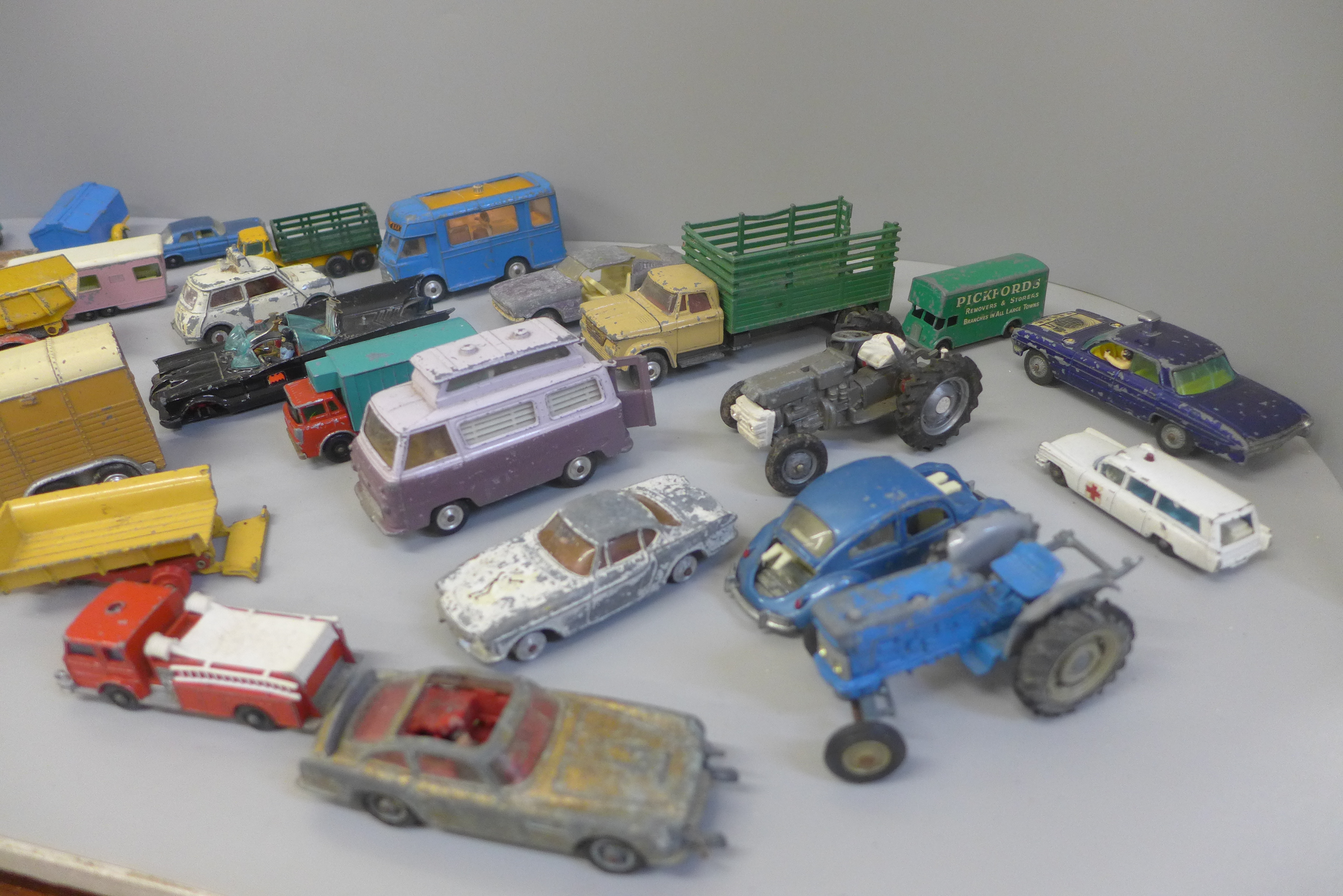 Corgi, Dinky and Matchbox die-cast model vehicles, playworn and a/f - Image 2 of 3