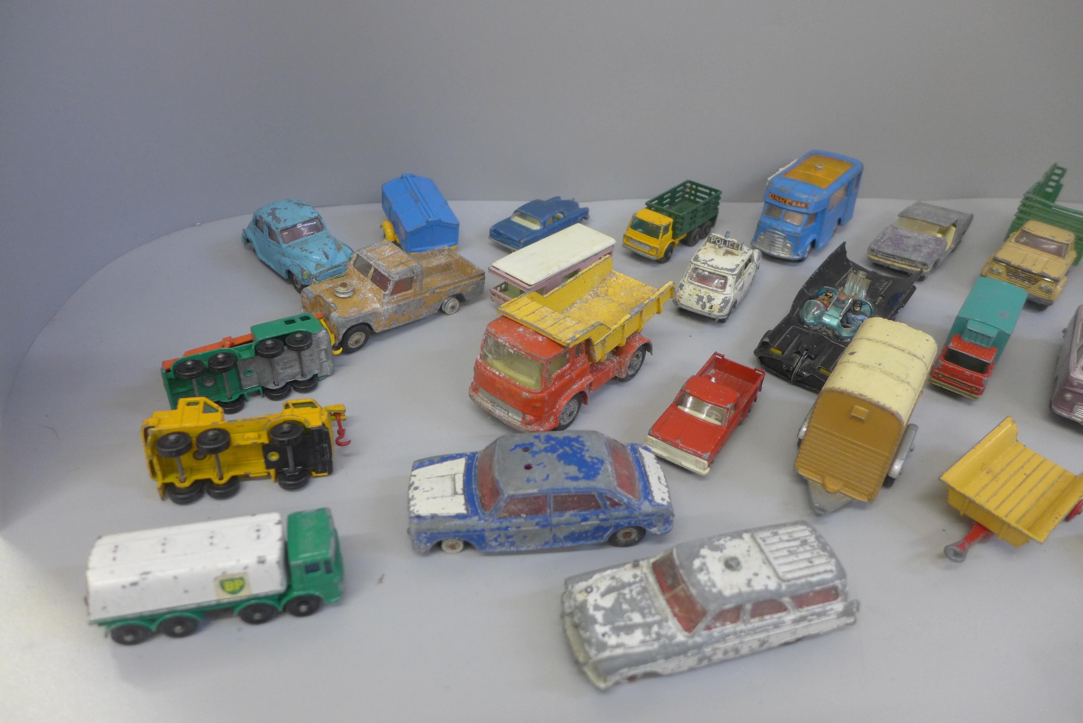 Corgi, Dinky and Matchbox die-cast model vehicles, playworn and a/f - Image 3 of 3