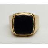 A yellow metal ring, 4.5g, S