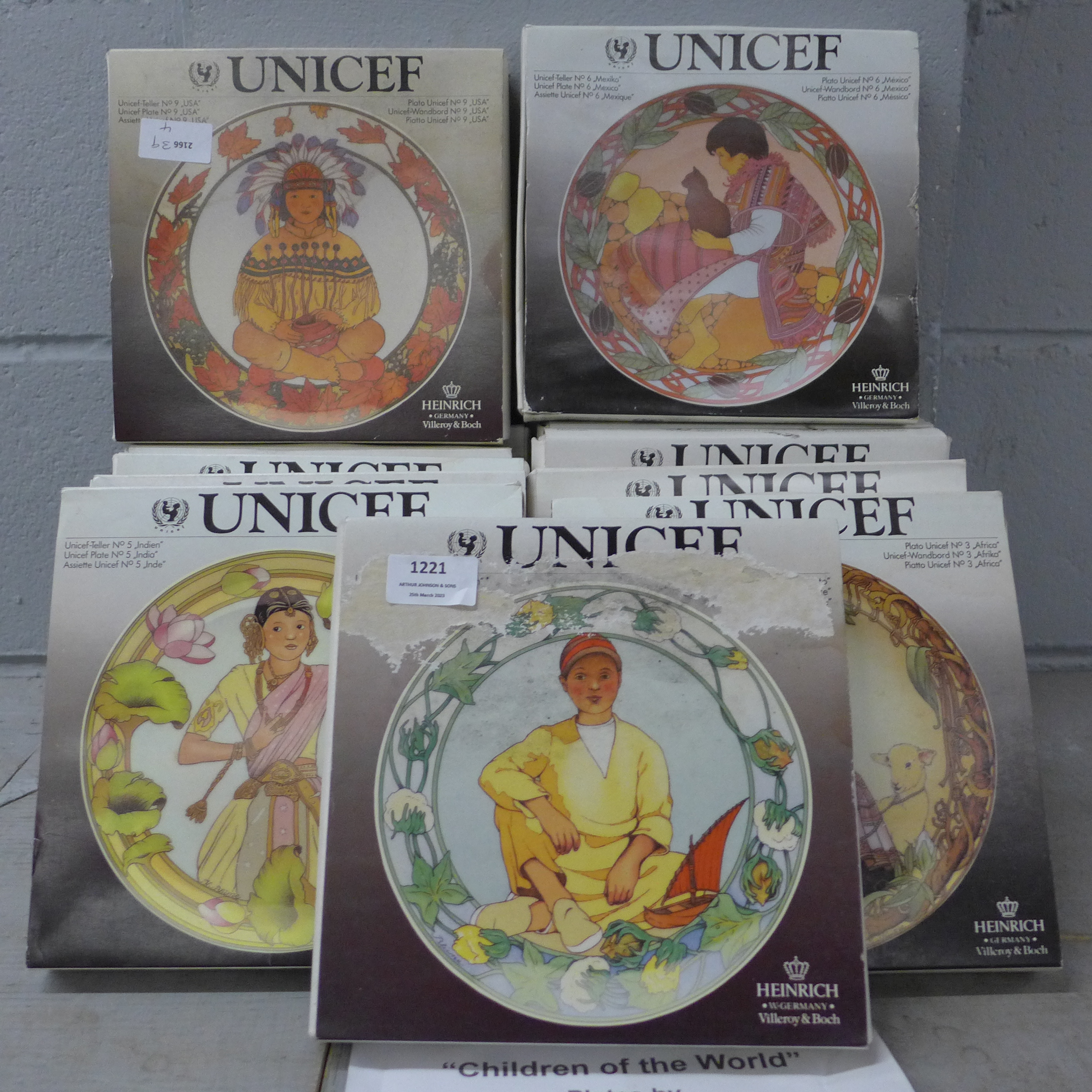 A collection of Children of The World plates, Heinrich Germany Villeroy & Boch for UNICEF, set of - Image 2 of 2