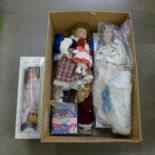 A collection of dolls **PLEASE NOTE THIS LOT IS NOT ELIGIBLE FOR POSTING AND PACKING**