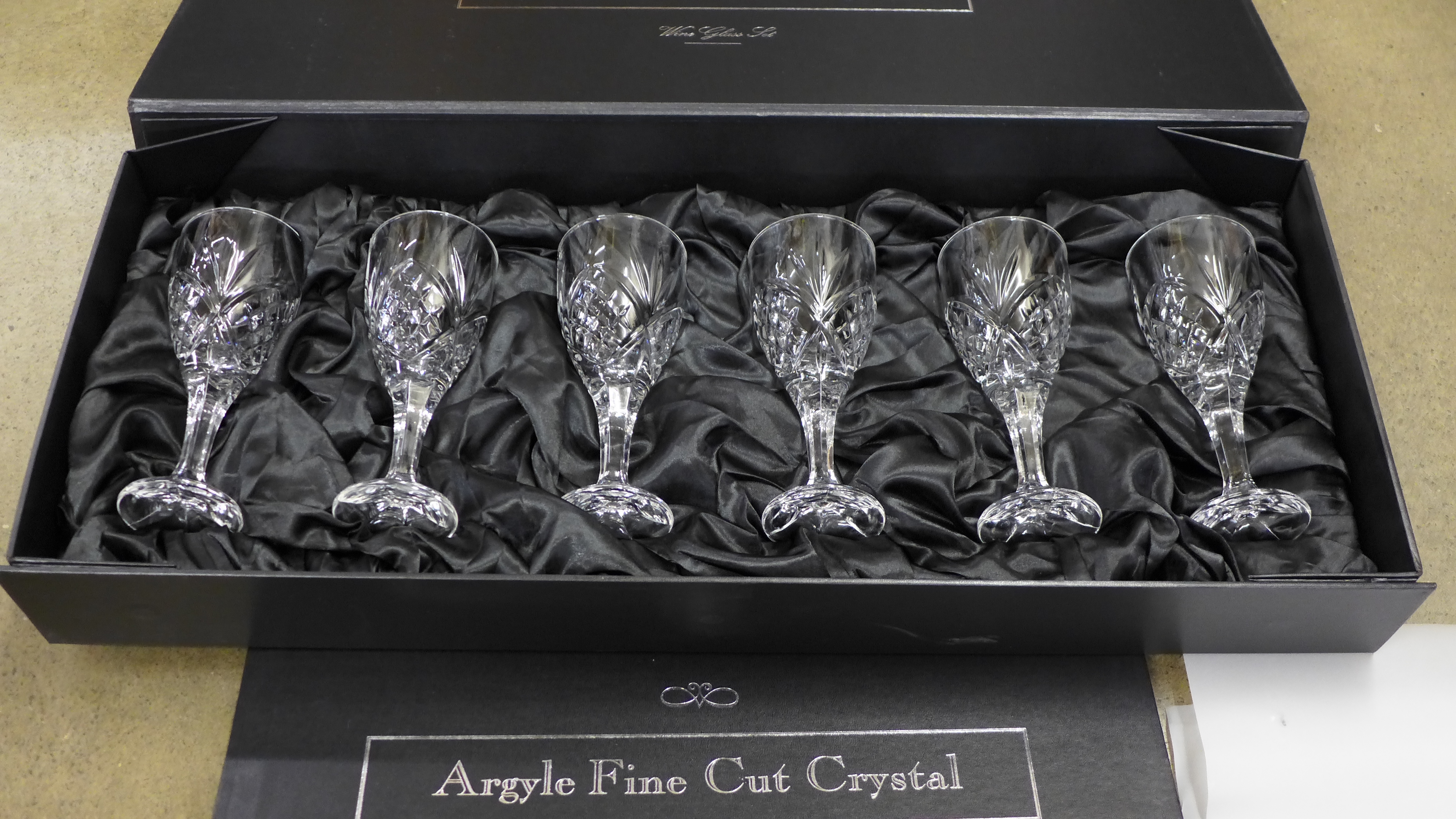 A cased set of six Argyle crystal wine glasses and a wishing set with decanter **PLEASE NOTE THIS - Image 4 of 5