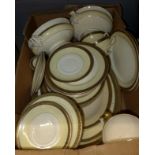 Solian ware dinnerwares **PLEASE NOTE THIS LOT IS NOT ELIGIBLE FOR POSTING AND PACKING**