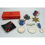 Assorted boxed medals including Coronation 1937, miniature WWII Defence medal, 1939-1945 medals to