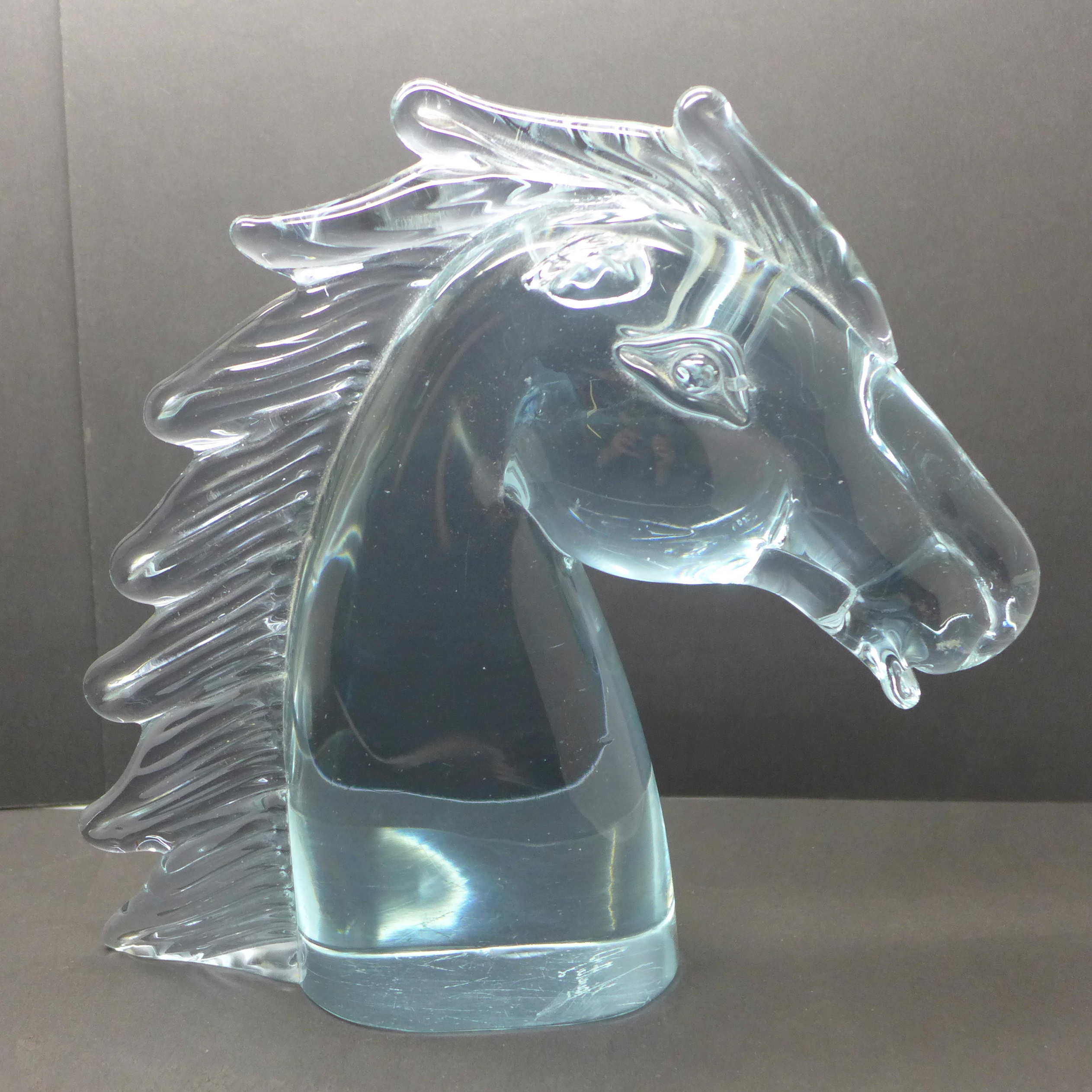 A Horse's head a/f signed by Licio Zanetti - Dichronic glass - changes colour in daylight under