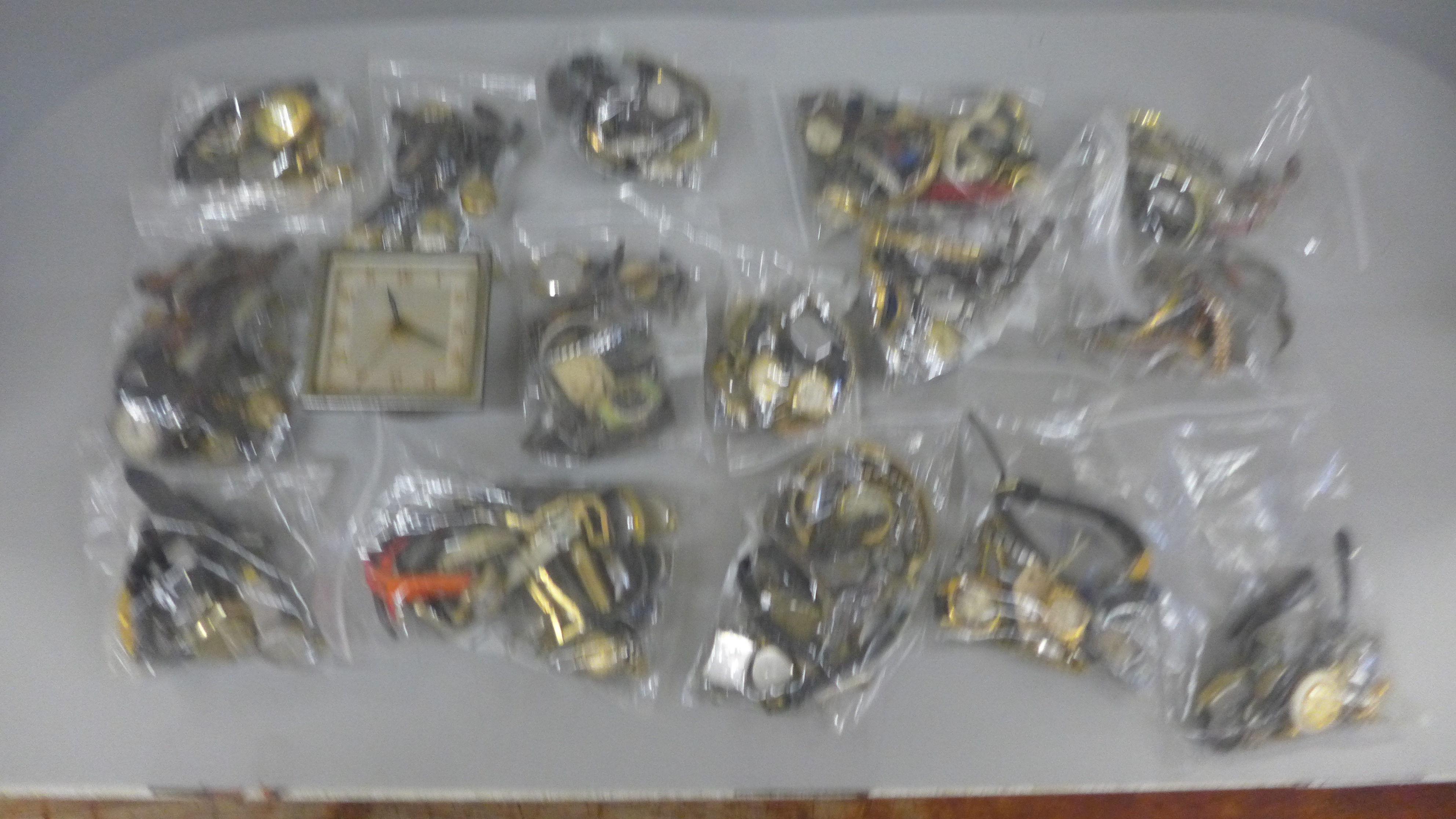 A large collection of lady's mechanical wristwatches including Art Deco and cocktail, a/f - Image 2 of 4