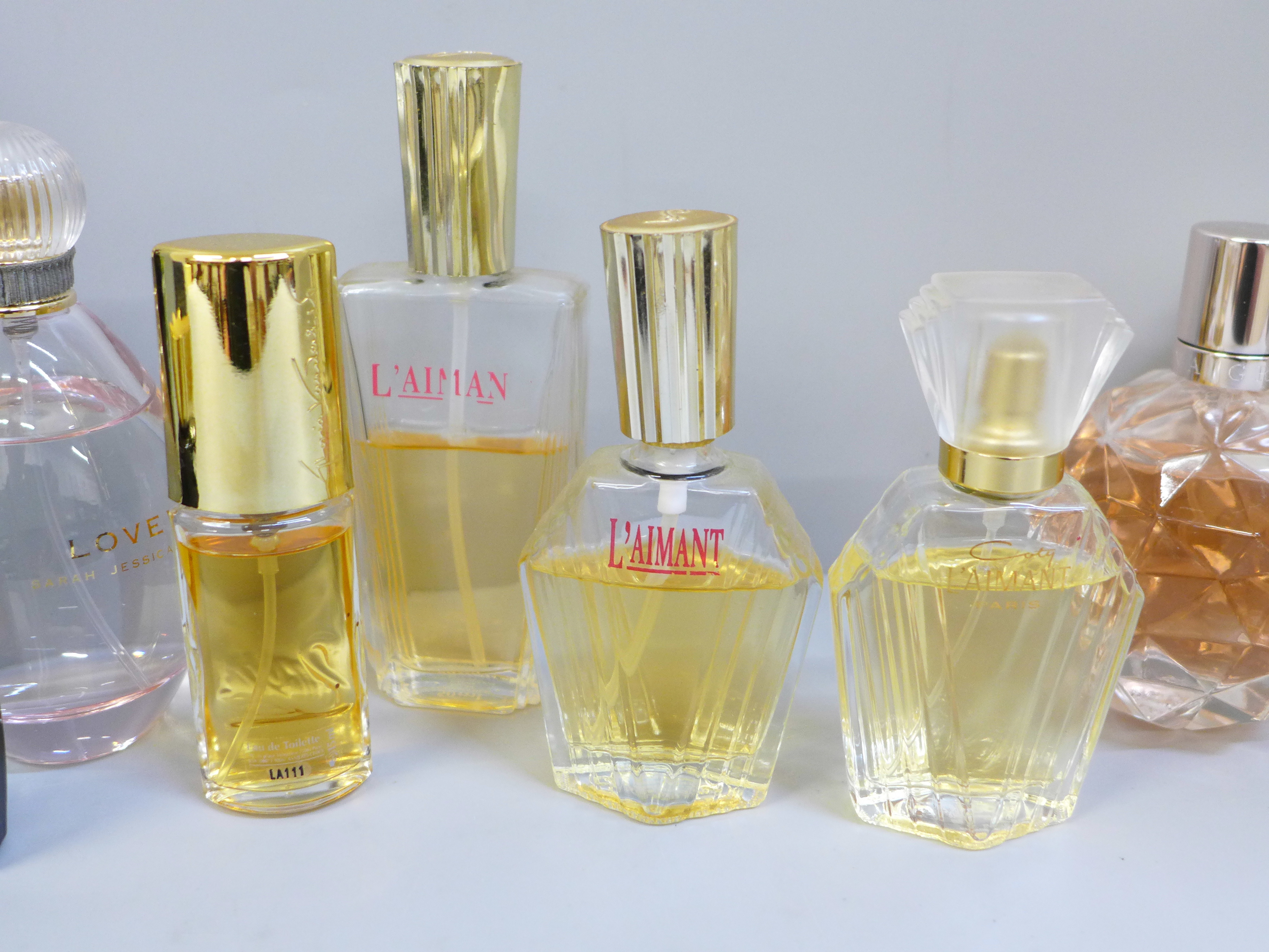 Assorted perfumes including Carolina Herrera and Sarah Jessica Parker, etc. - Image 2 of 3