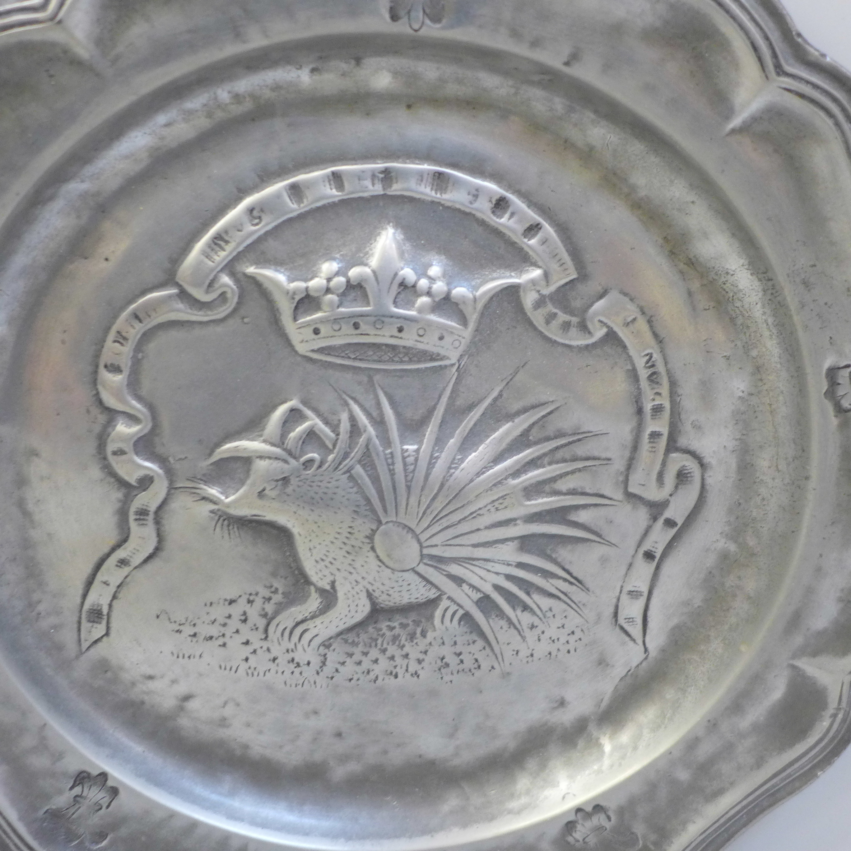 Two French early pewter plates, contoured edges, decorated with crown over a porcupine and a crown - Image 3 of 3
