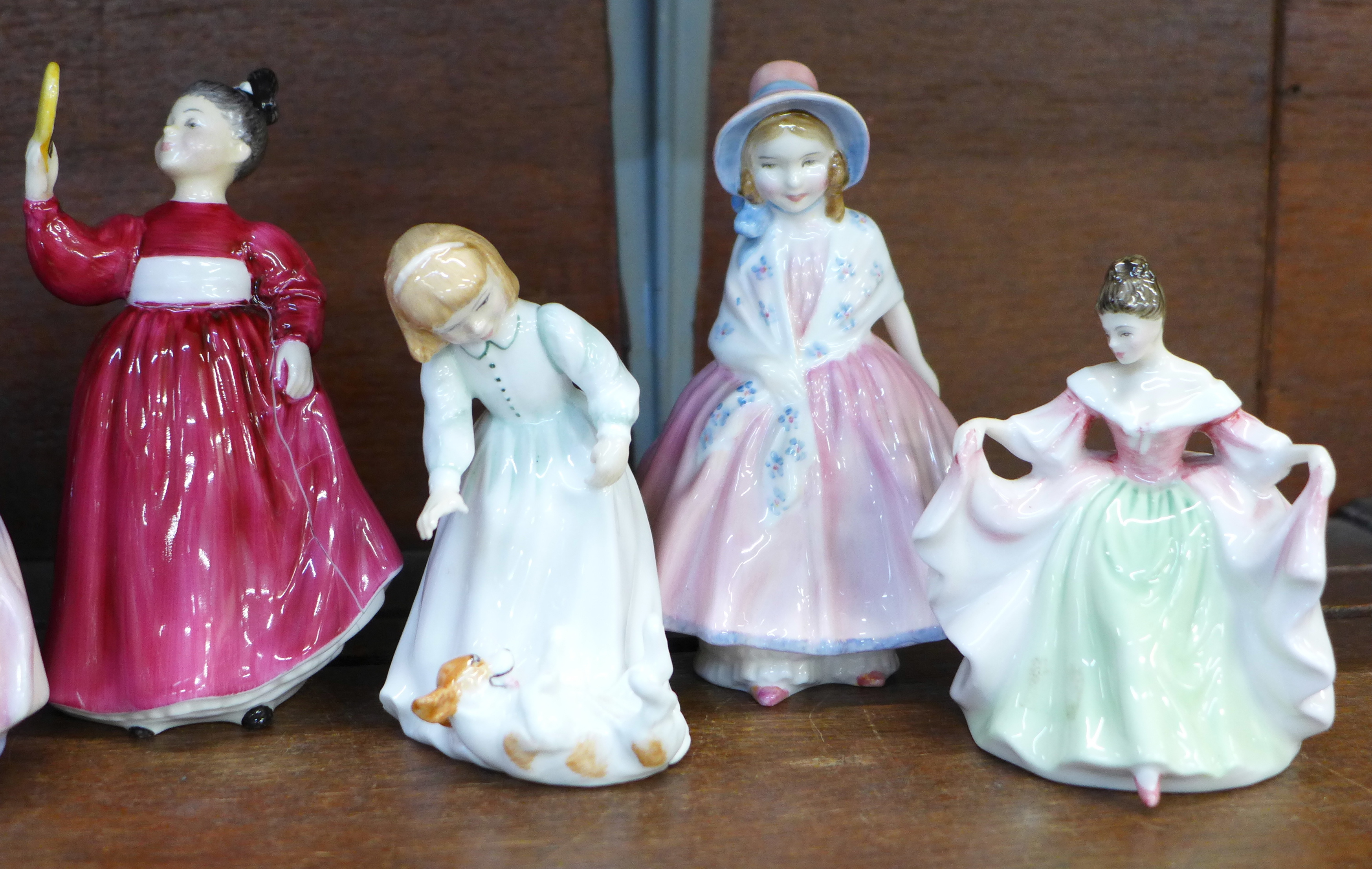 Seven Royal Doulton small figures; Let's Play, Dinky Do, Sara, Cherie, Vanity, a/f, Lily and Dinky - Image 3 of 4