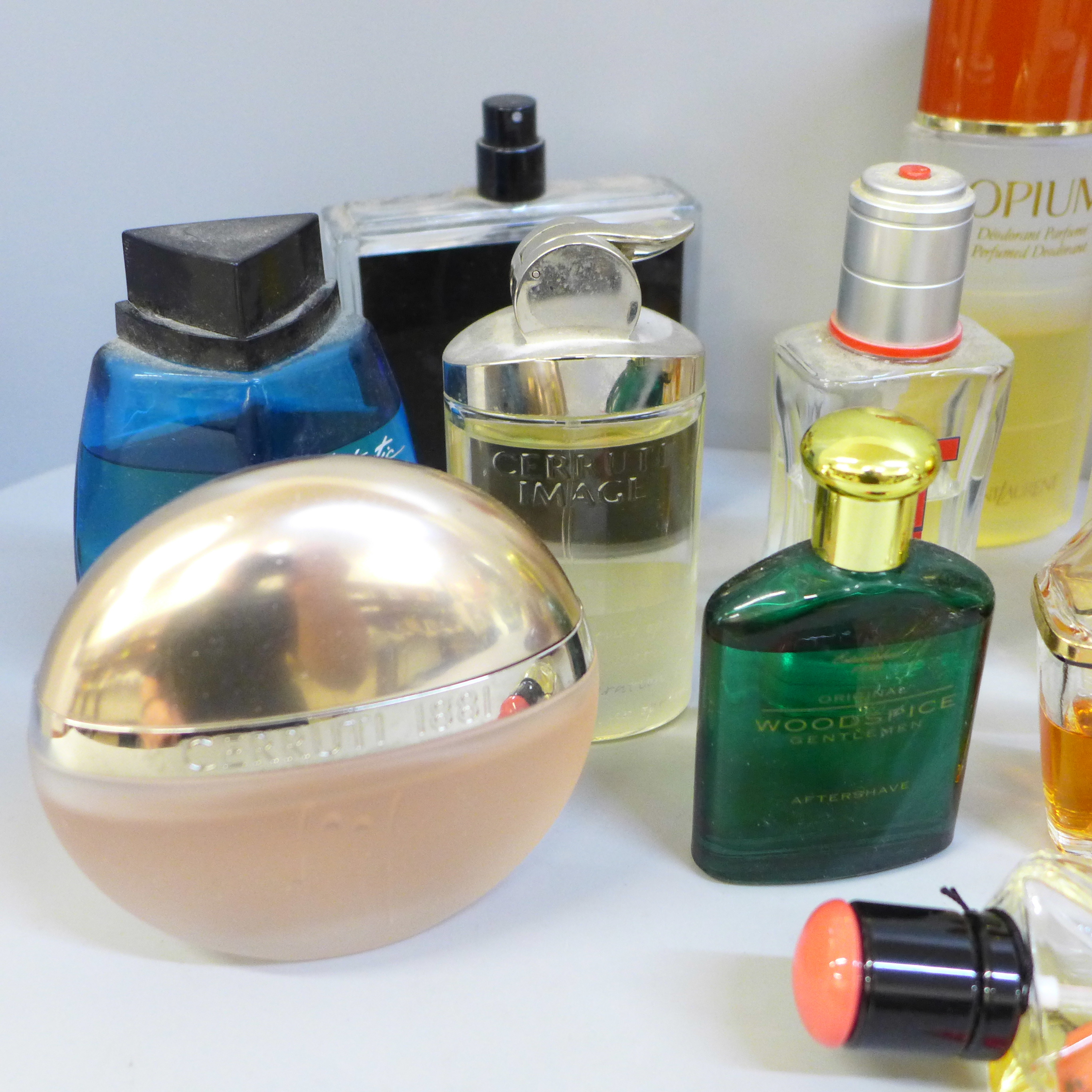 A collection of aftershaves and perfumes - Image 2 of 4