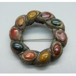A Scottish agate set brooch, tests as silver, 5cm